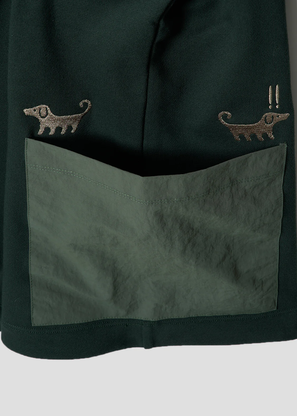 Nagasugiru Inu Ghost B | Side Pocket Sweatshirt - Image 3