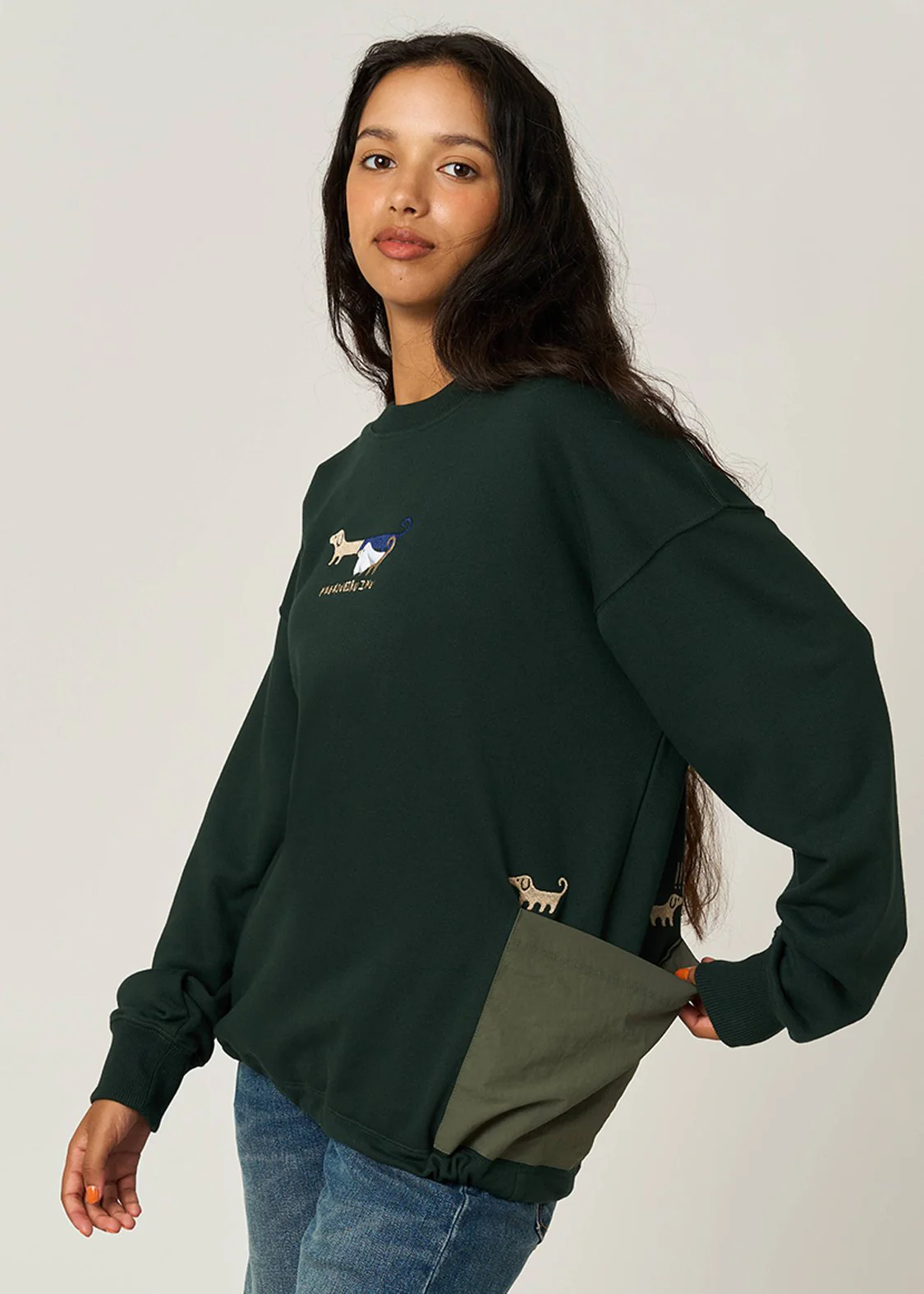 Nagasugiru Inu Ghost B | Side Pocket Sweatshirt - Image 9