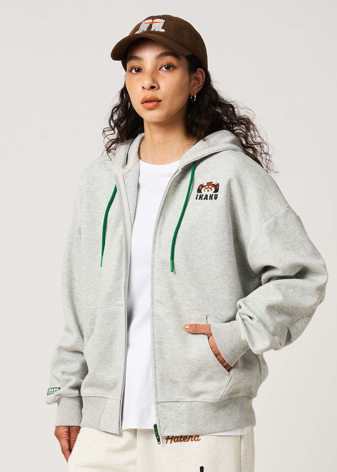 Ikaku Bikkuri Hatena | Cardboard Big Zip Hoodie - Image 9