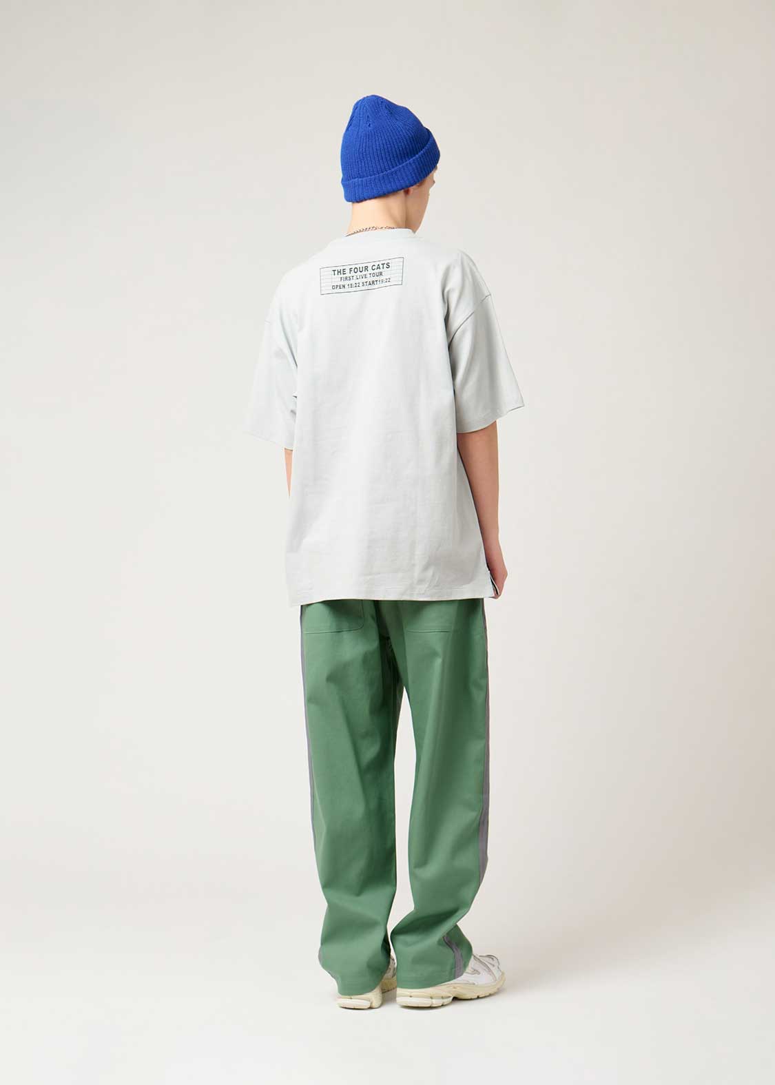 Big Silhouette Tee (THE FOUR CATS Cool) - Image 9