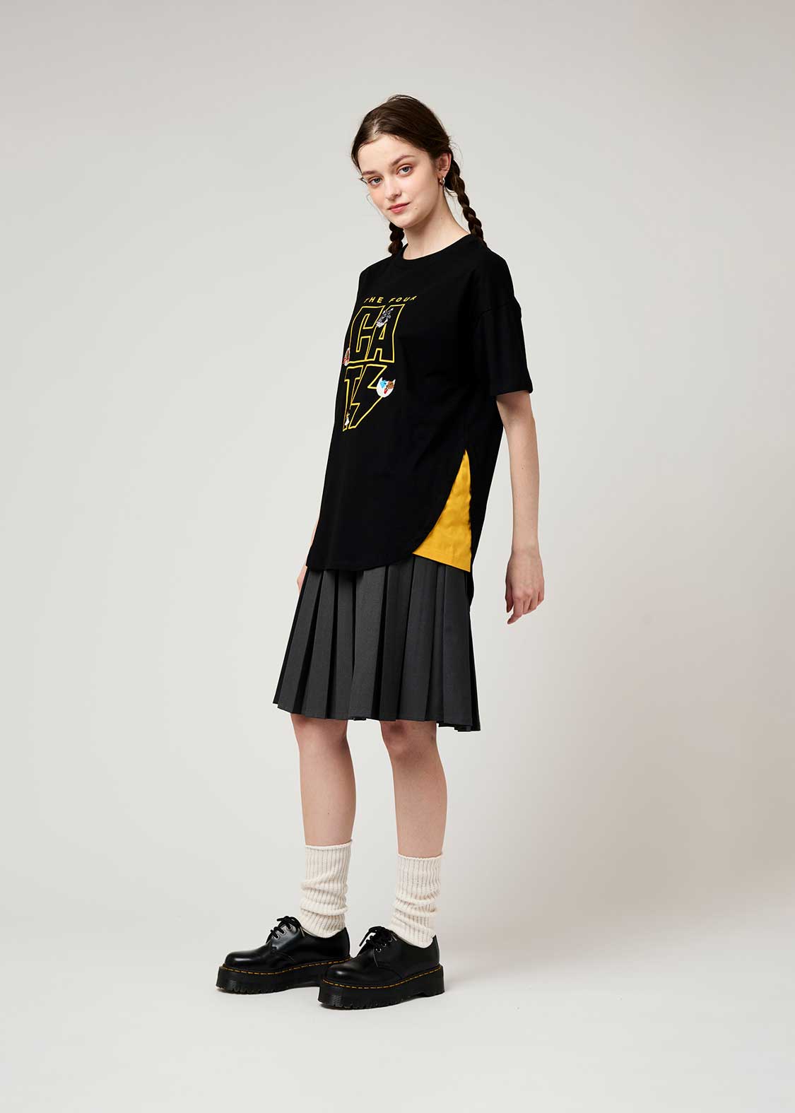 Side Gusset Short Sleeve Tee (THE FOUR CATS Face) - Image 2