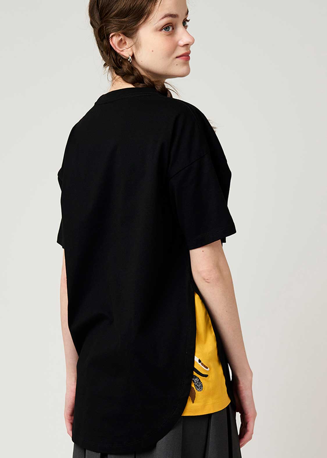 Side Gusset Short Sleeve Tee (THE FOUR CATS Face) - Image 7