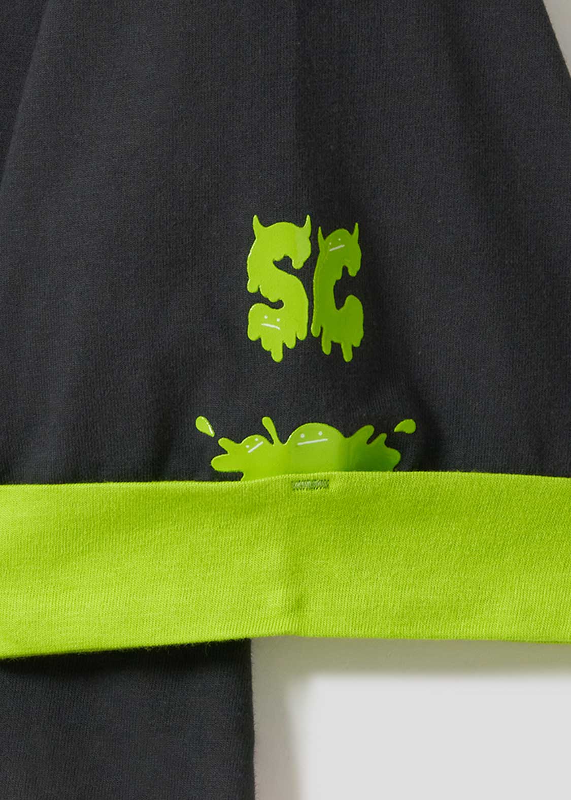 Beautiful Shadow Creature Poster | Big Silhouette Roll-up T-shirt - Image 5