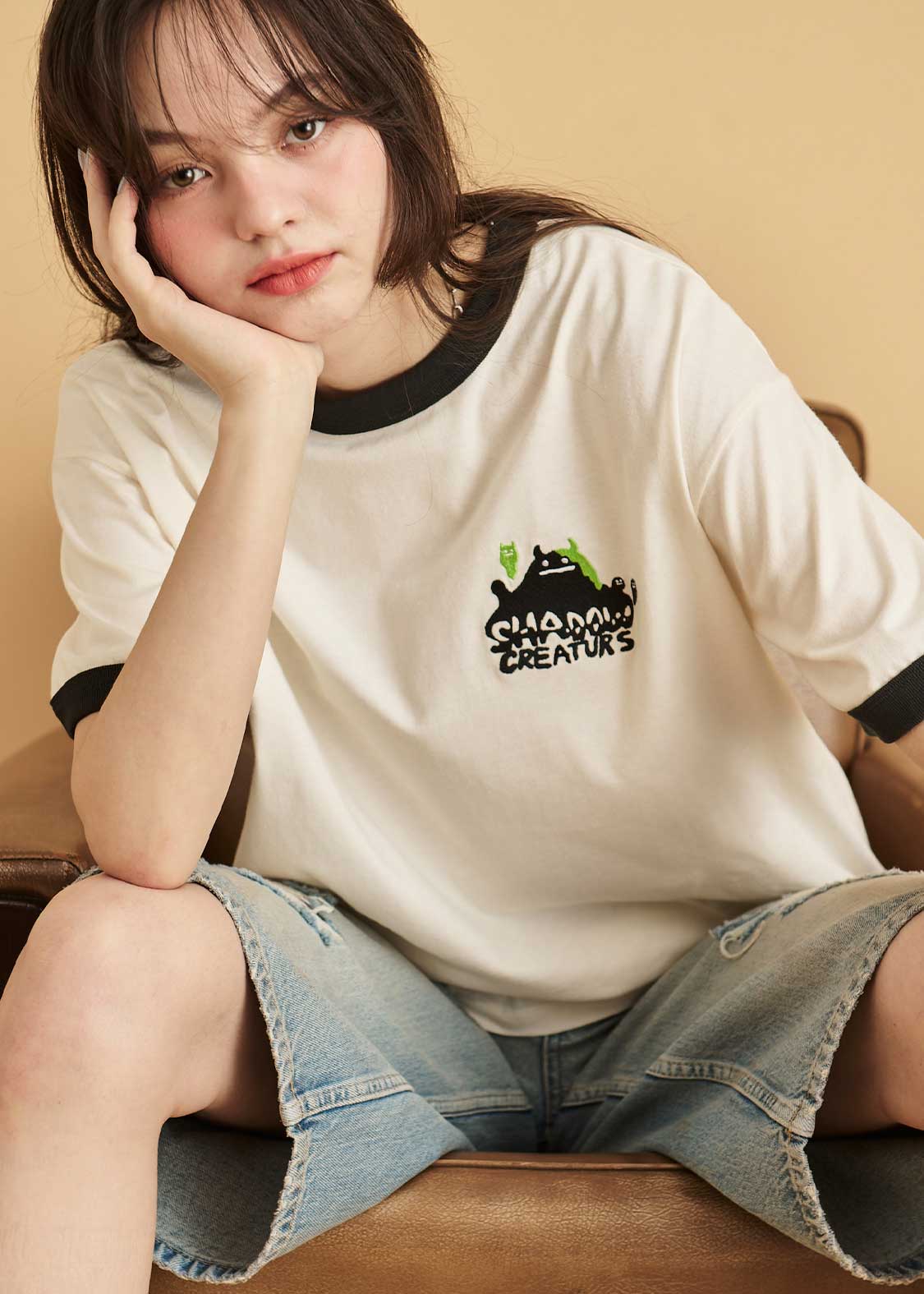 Beautiful Shadow Creature | Big Silhouette Trim T-shirt - Image 6