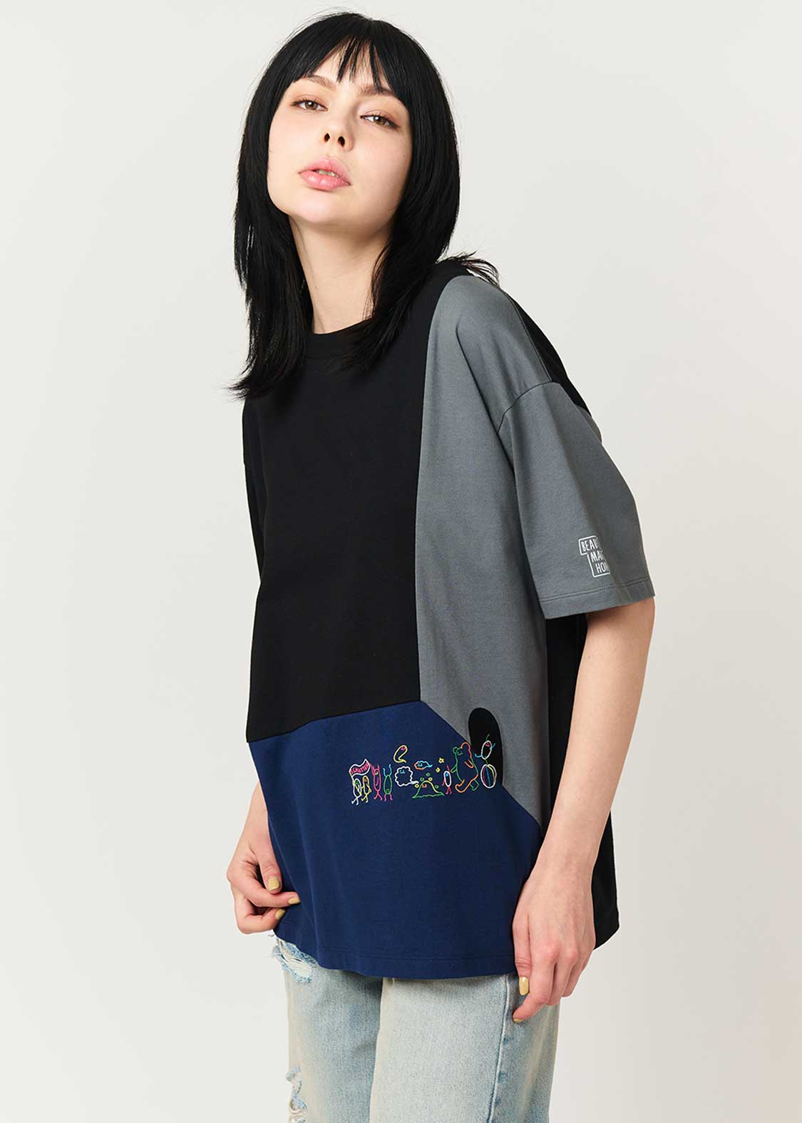 Beautiful Shadow March | My Home Switching Big Silhouette T-Shirt - Image 9