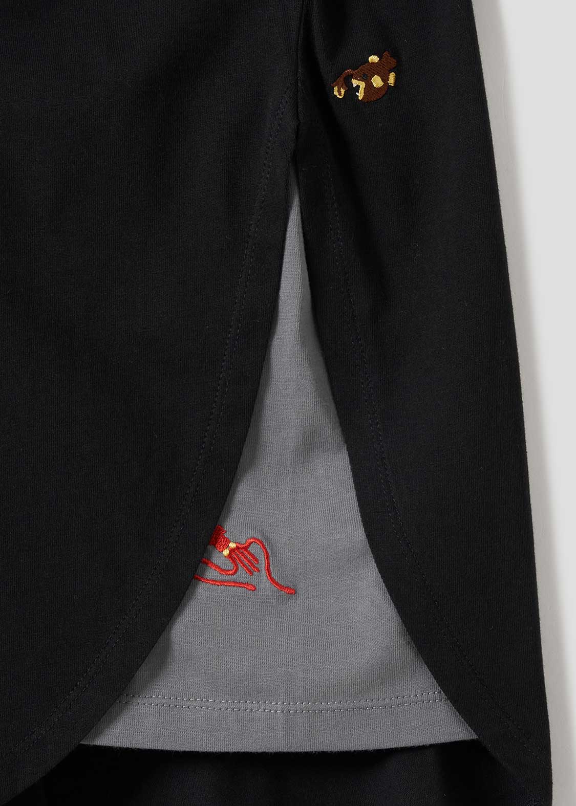 Mysterious Animals | Side Gusset T-Shirt - Image 4