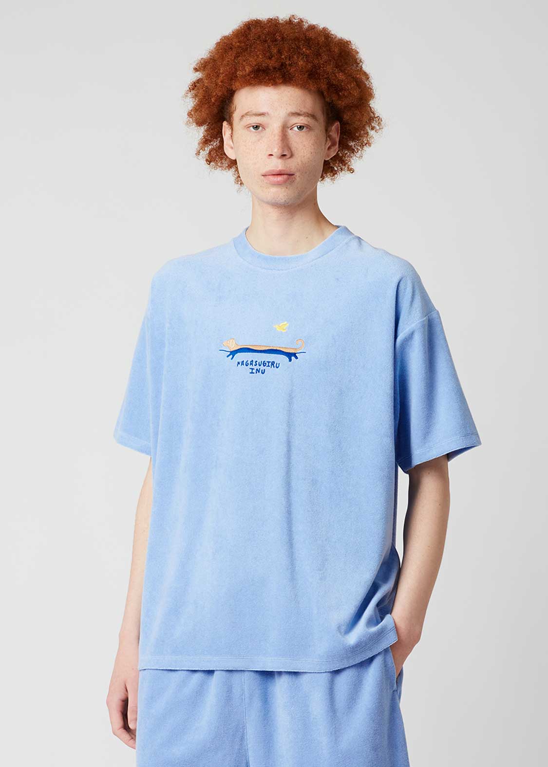 Nagasugiru Inu Playing With Waves | Big Silhouette Pile T-Shirt - Image 7