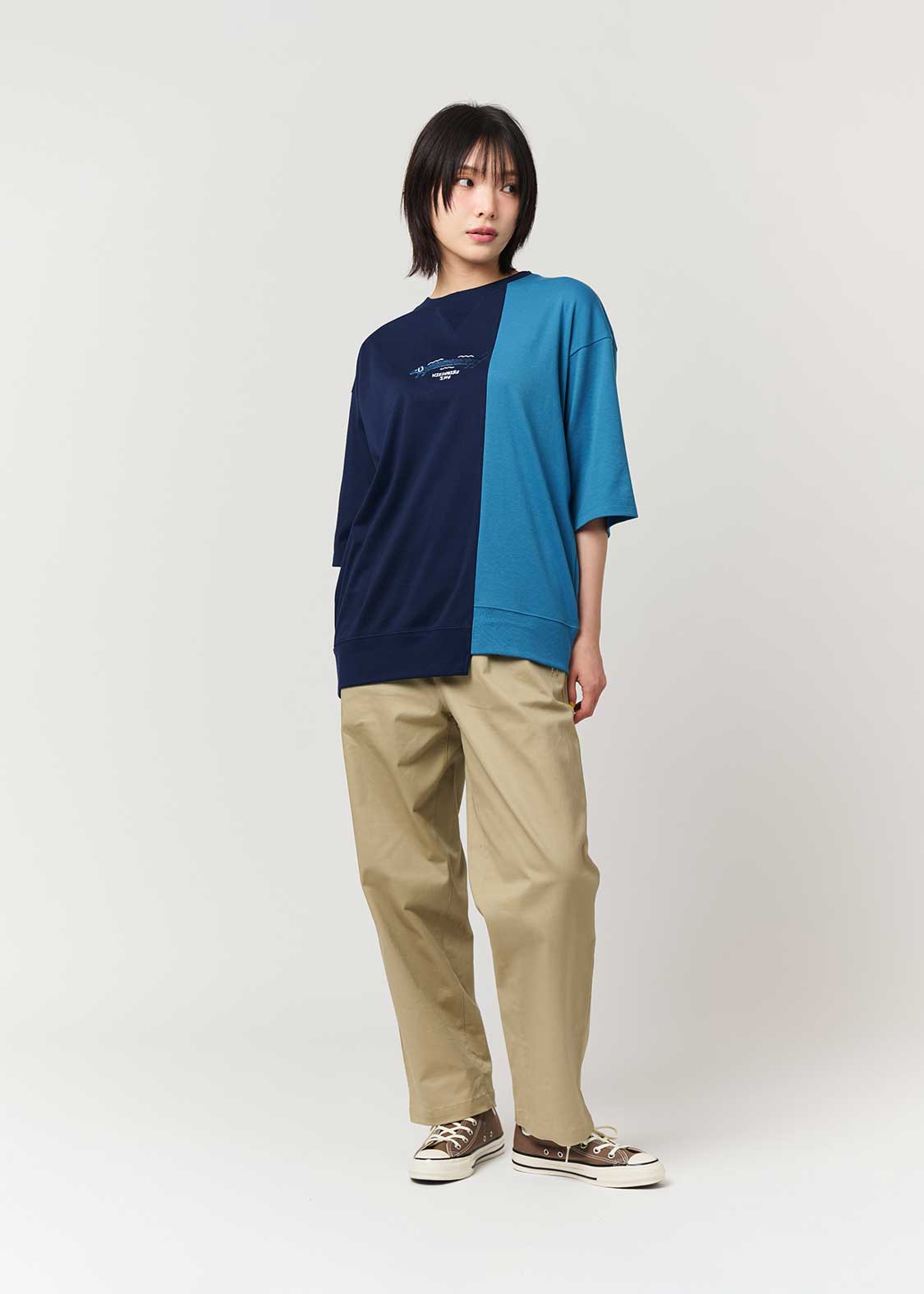 Hiesugirinu (Nagasugiru) | Big Silhouette T-Shirt With Switching - Image 10