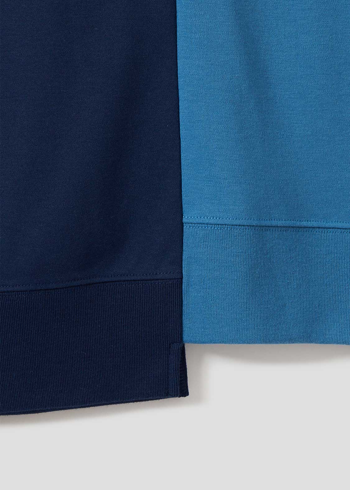 Hiesugirinu (Nagasugiru) | Big Silhouette T-Shirt With Switching - Image 5