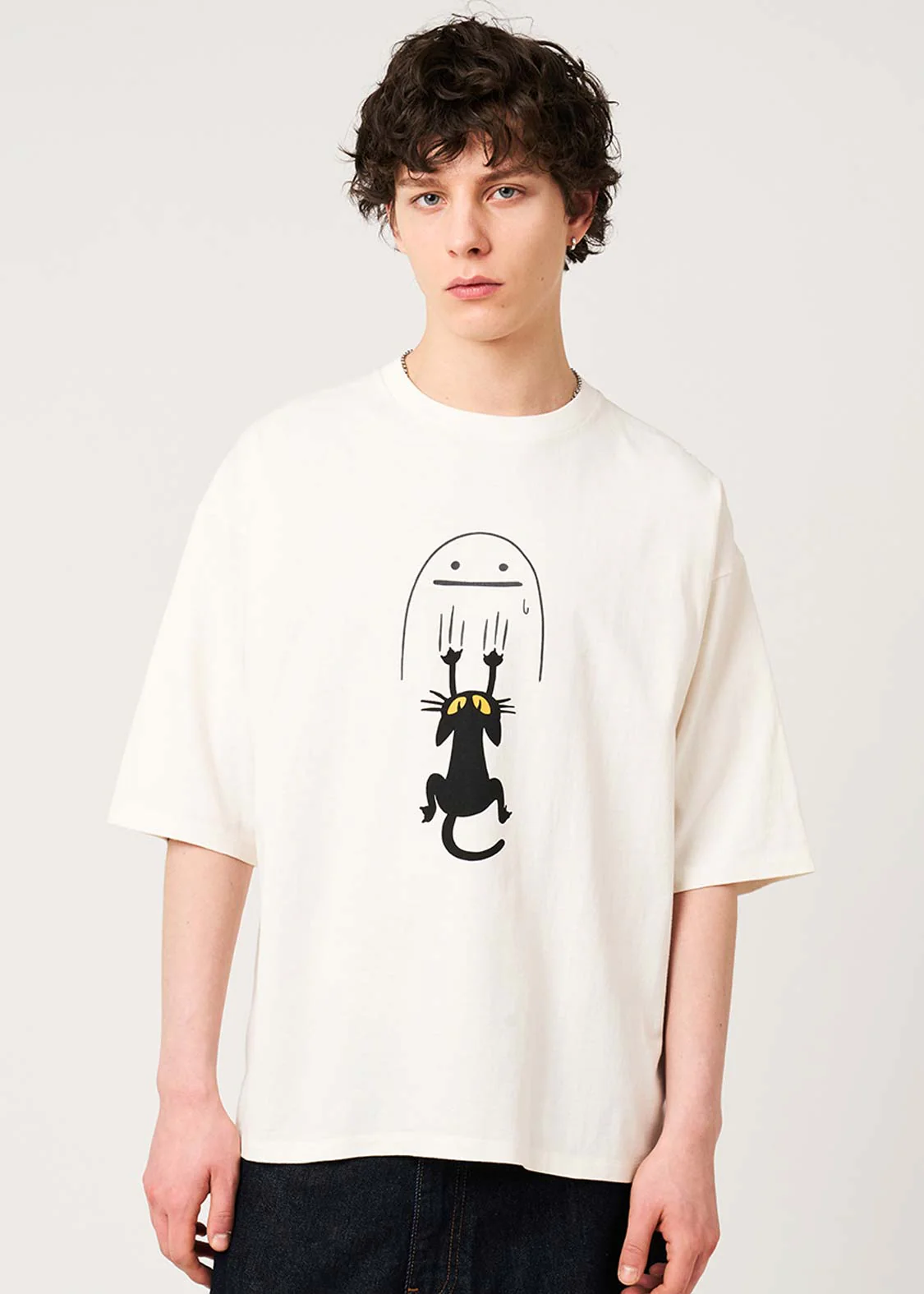 Neko Kaburi Beautiful Shadow WH | Pigment Oversized T-Shirt - Image 7