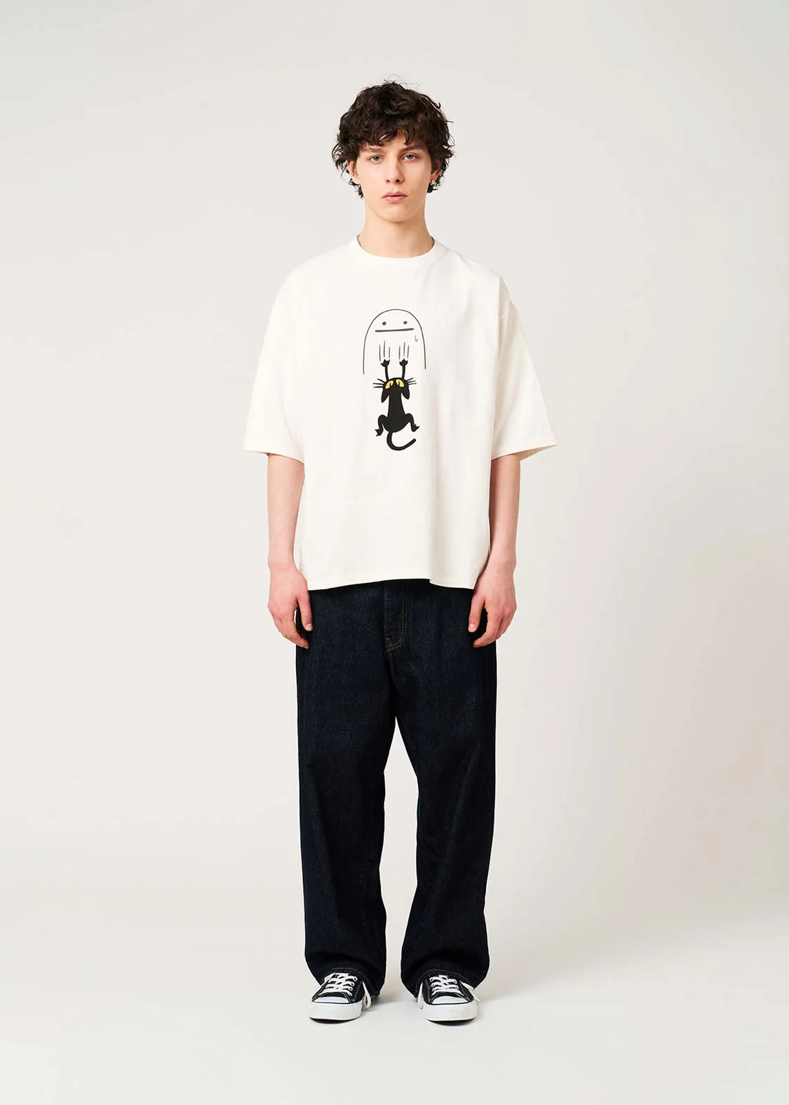 Neko Kaburi Beautiful Shadow WH | Pigment Oversized T-Shirt - Image 8