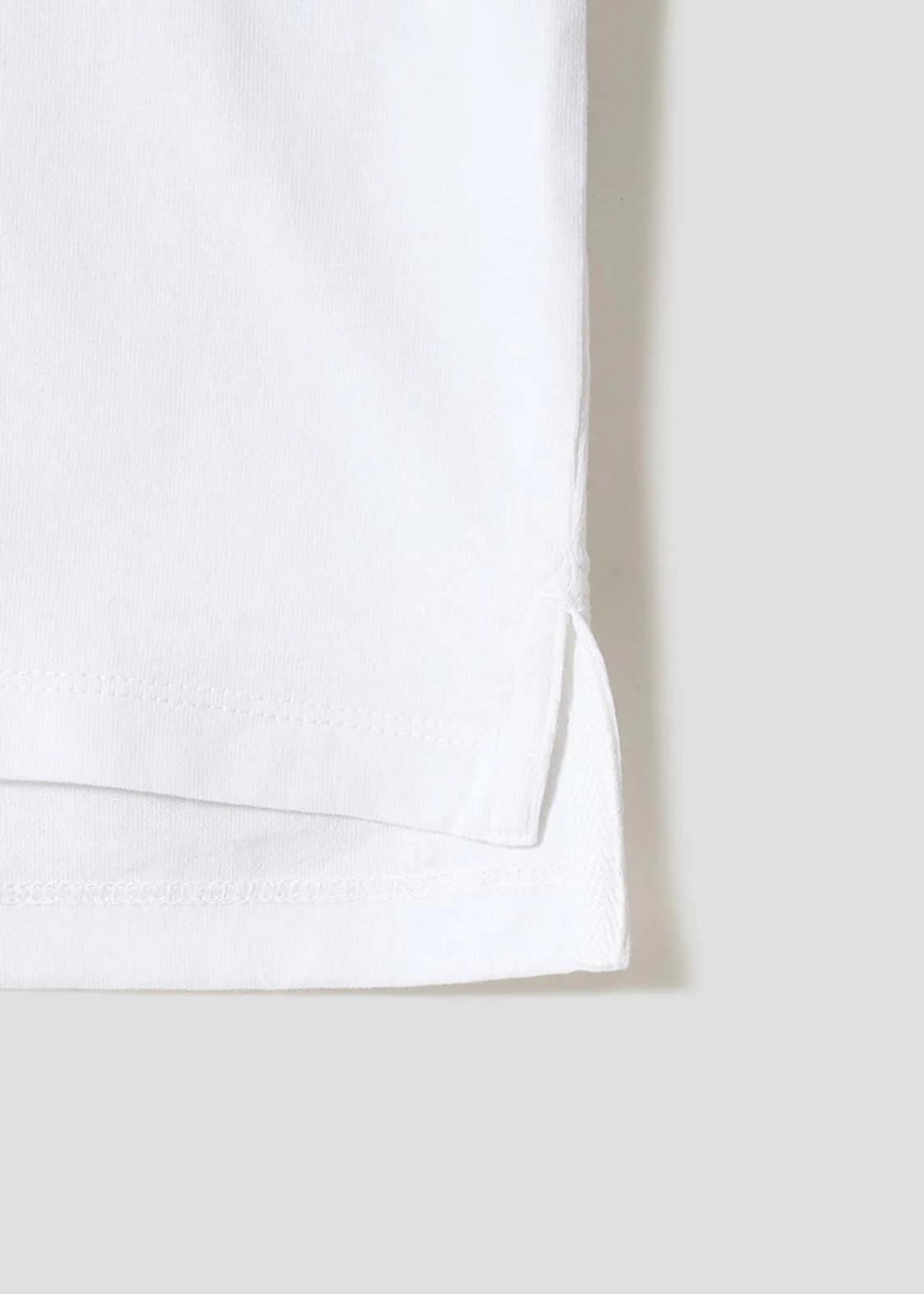 Neko Kaburi Beautiful Shadow WH | Oversized T-Shirt - Image 5