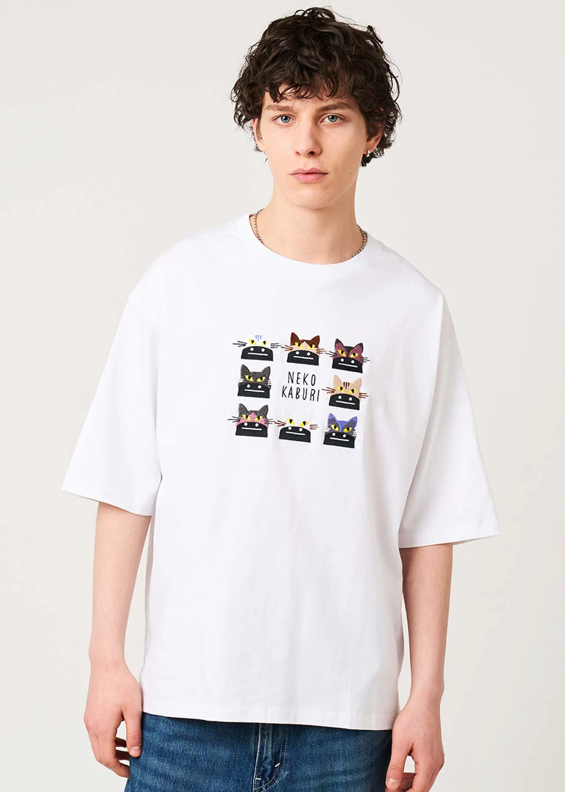 Neko Kaburi Beautiful Shadow WH | Oversized T-Shirt - Image 7