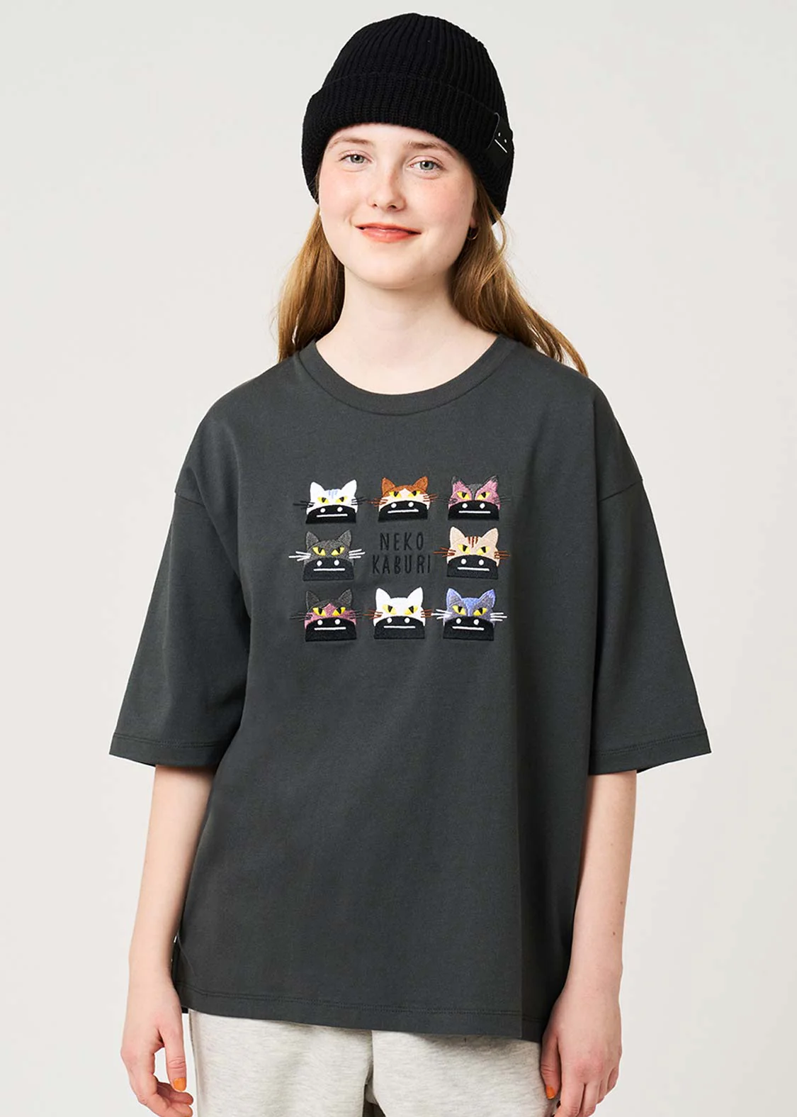 Neko Kaburi Beautiful Shadow DRK | Oversized T-Shirt - Image 9