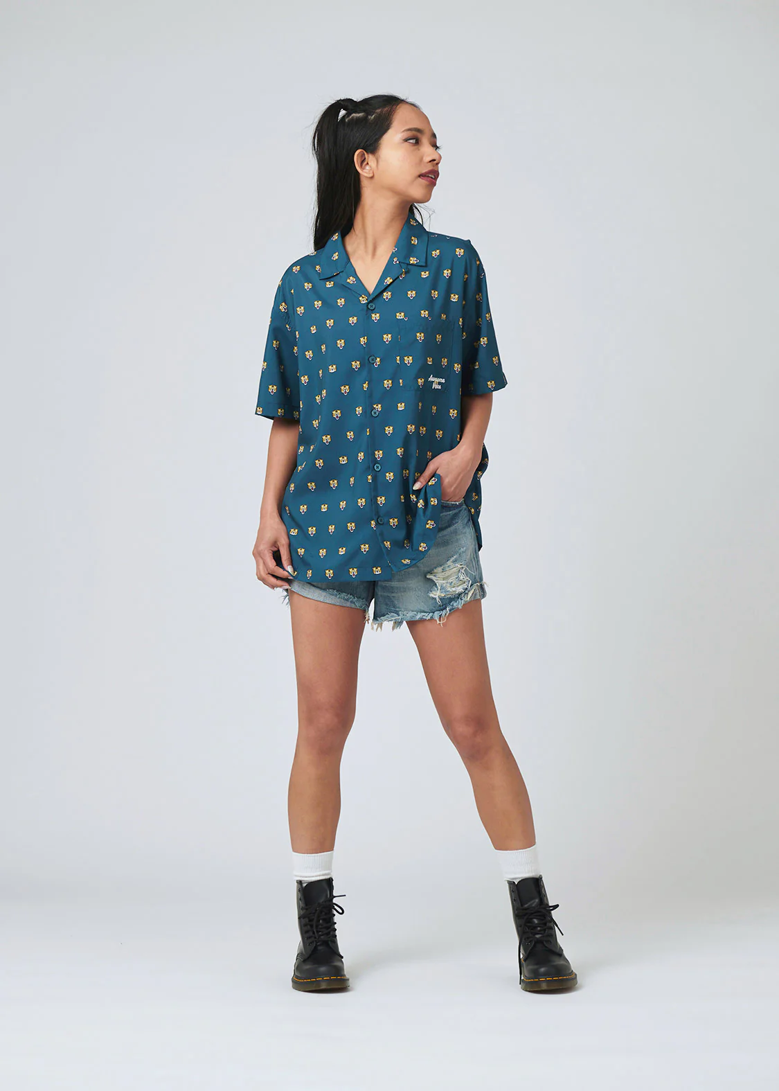Open Collar Short Sleeve Shirt (Tiger Embroidery) - Image 10