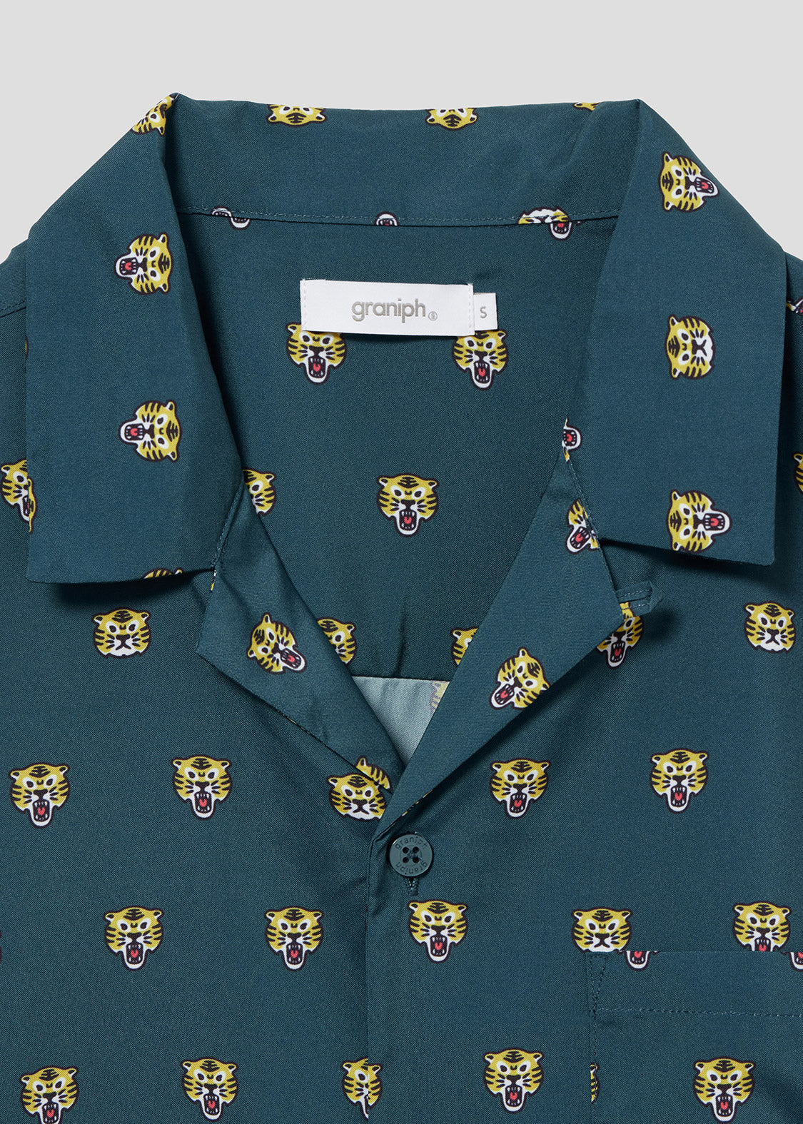 Open Collar Short Sleeve Shirt (Tiger Embroidery) - Image 4