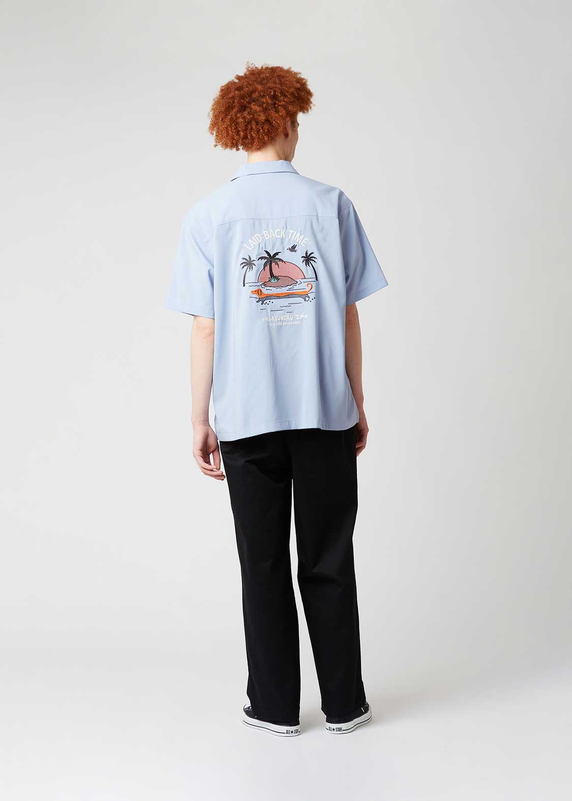 Nagasugiru Inu Playing With Waves | Linen Touch Open Collar Shirt - Image 8