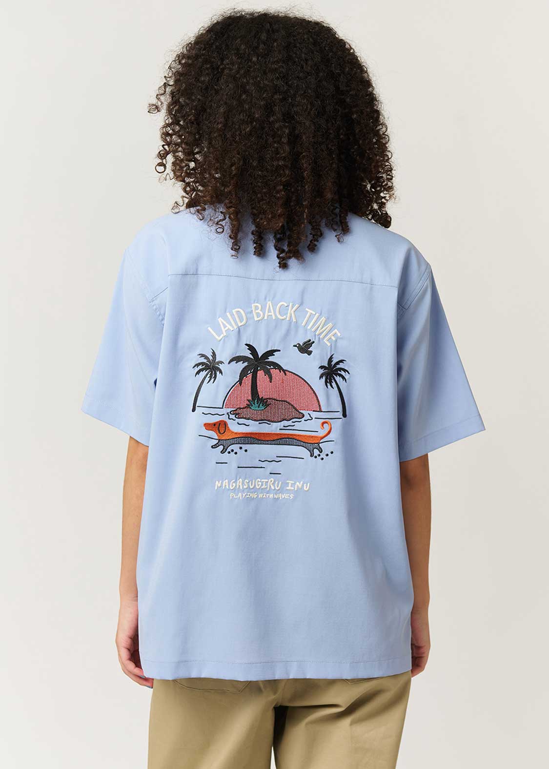 Nagasugiru Inu Playing With Waves | Linen Touch Open Collar Shirt - Image 9