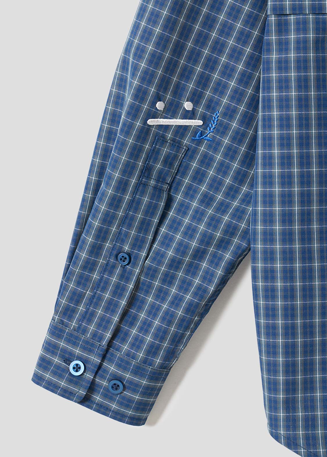 Beautiful Shadow Bakery | Loose-Fitting Shirt With Contrasting Stripes - Image 5