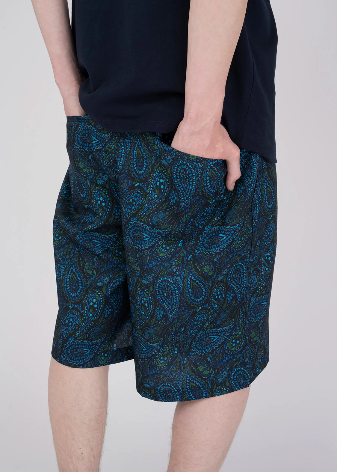 Big Silhouette Short Pants (Botanical Paisley) - Image 9