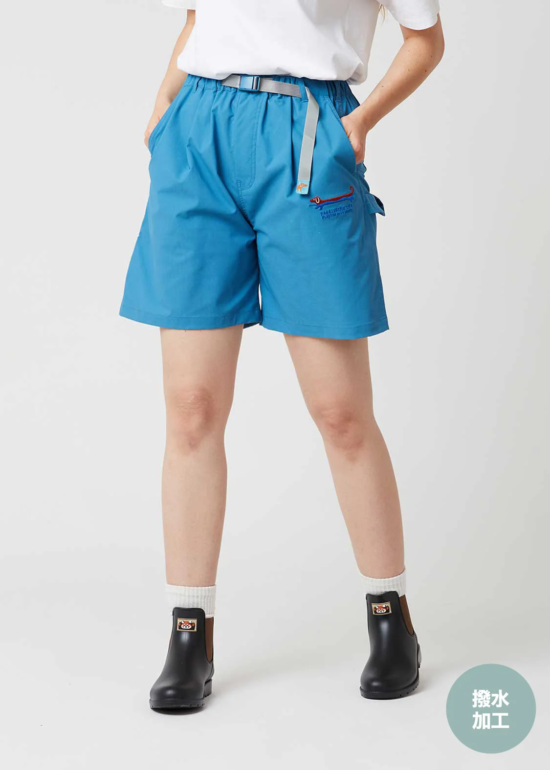 Nagasugiru Inu Playing With Waves | Water-Repellent Painter Shorts - Image 9