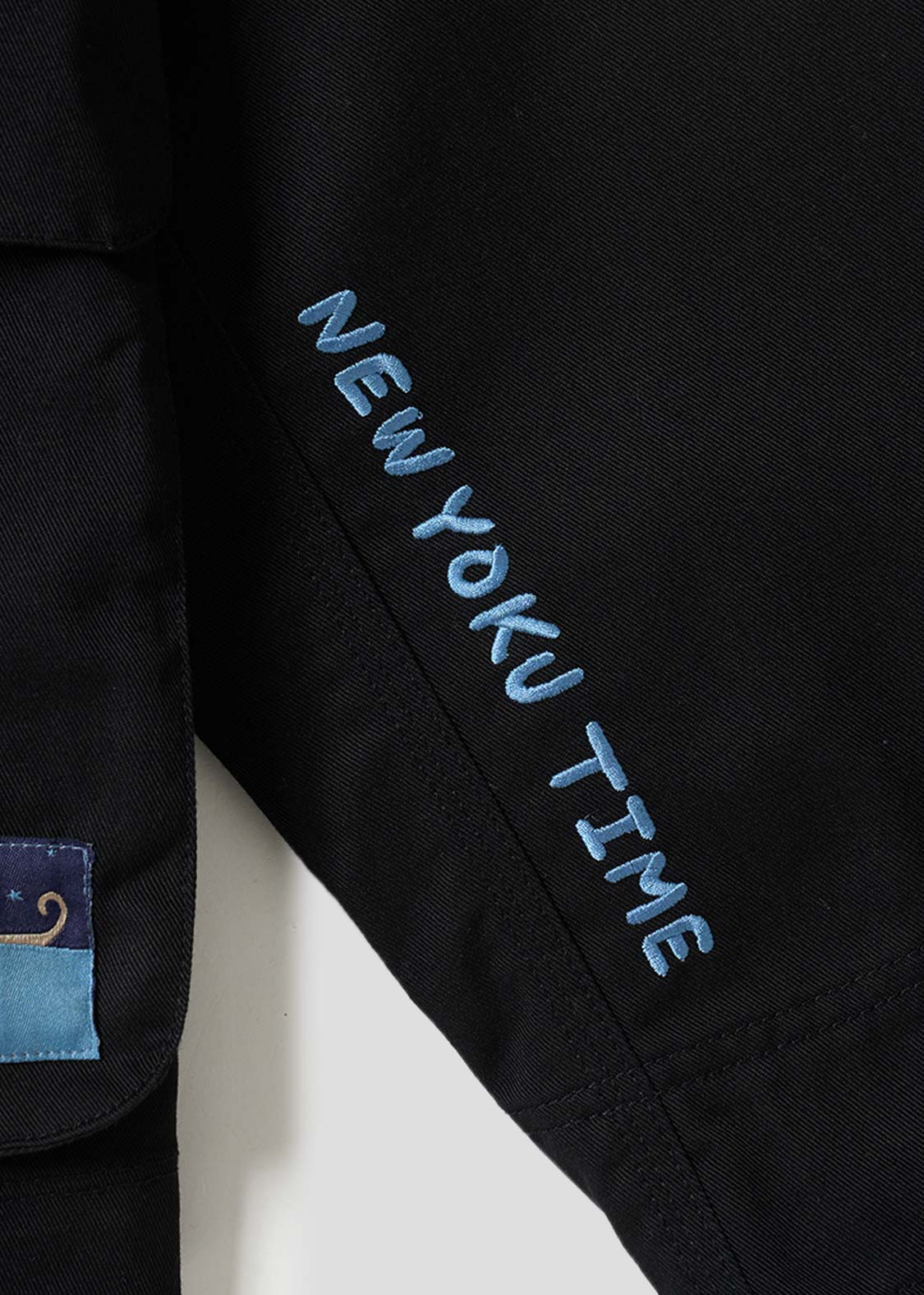 Nagasugiru Inu New York Time | Hooded Coverall - Image 4