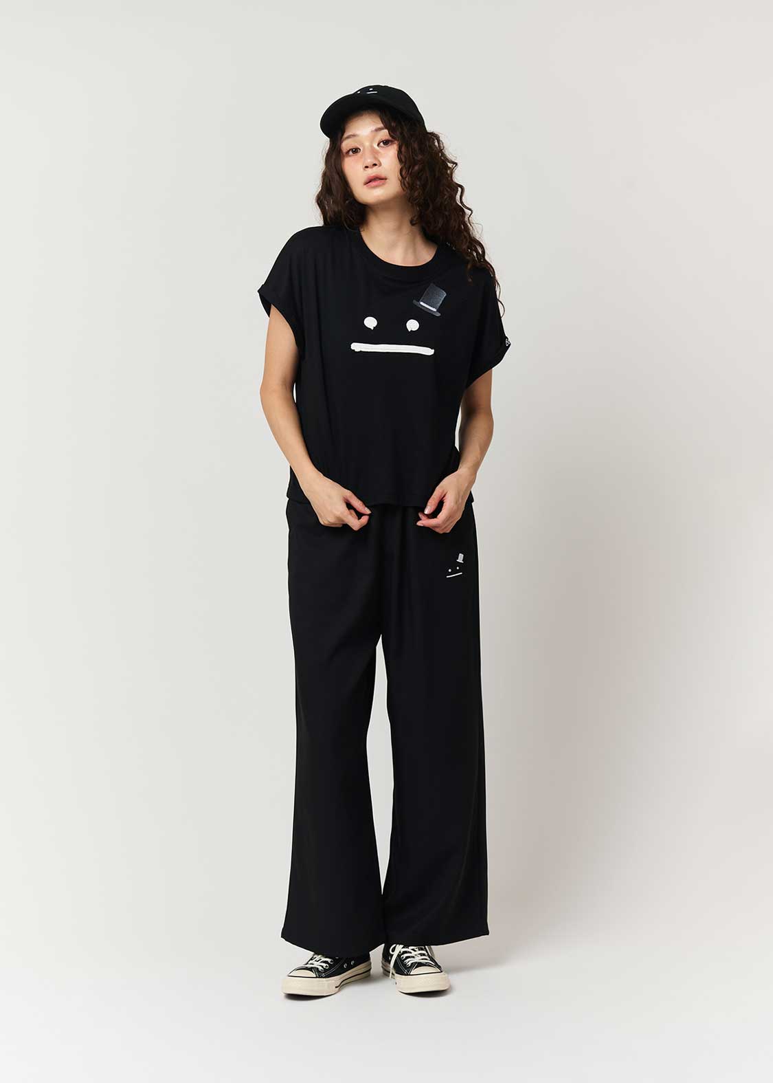 Beautiful Shadow Gentlemen | Roll-Up T-Shirt - Image 8