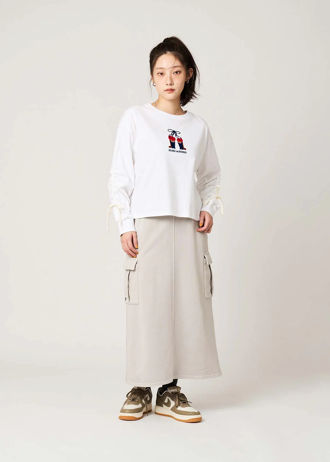 Ikaku Noringo | Gathered Sleeve Long Sleeve T-Shirt - Image 8