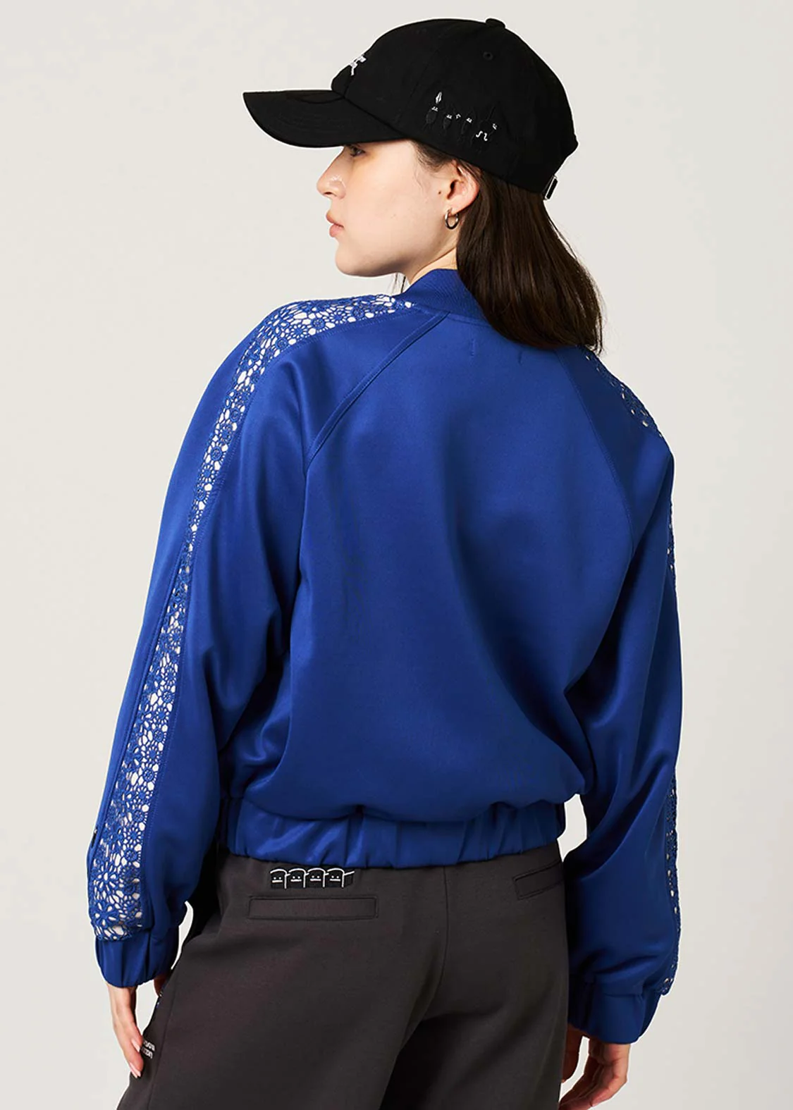 Beautiful Shadow Bakery | Lace Short Blouson - Image 7