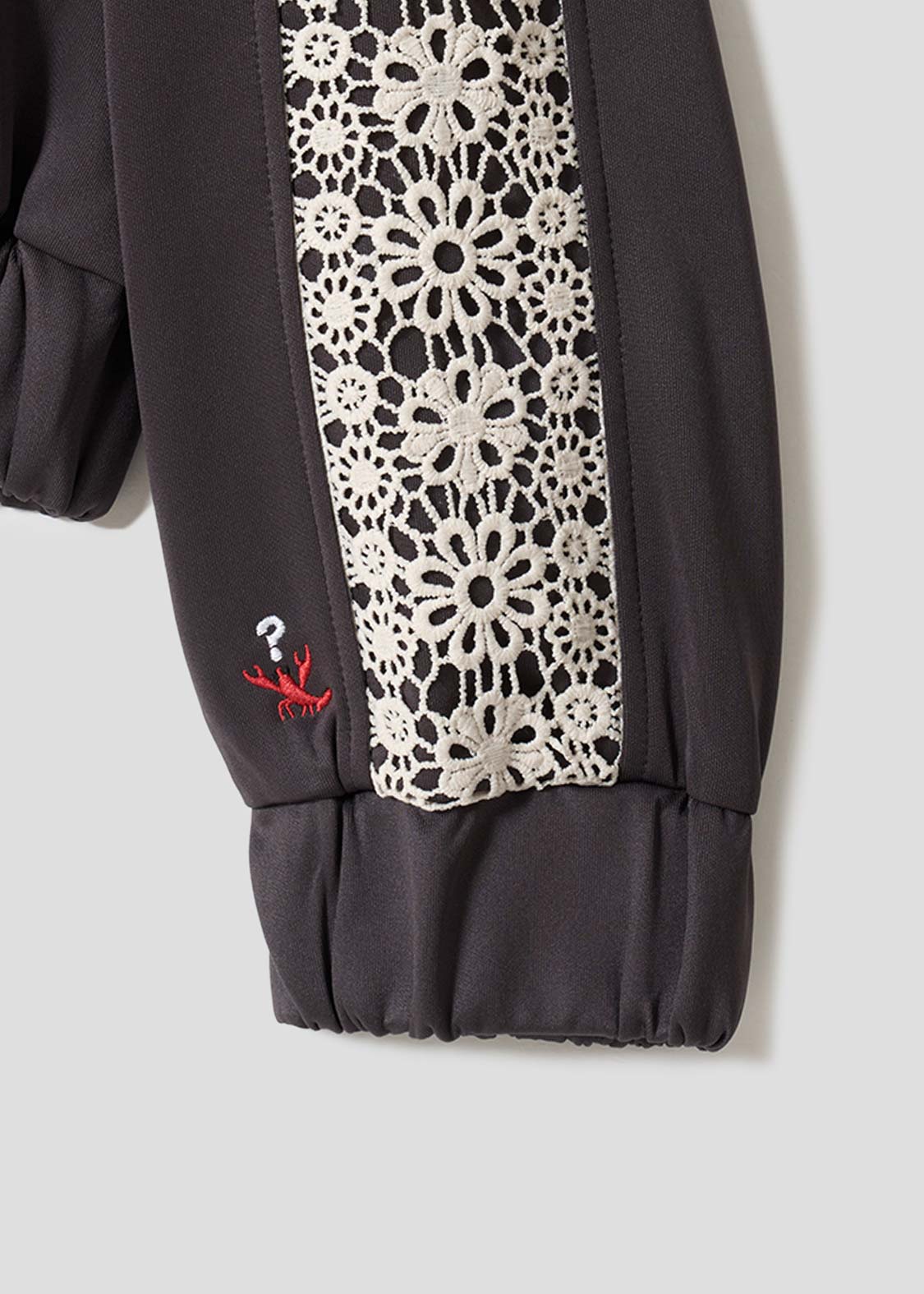 Ikaku Bikkuri Hatena | Lace Short Blouson - Image 5