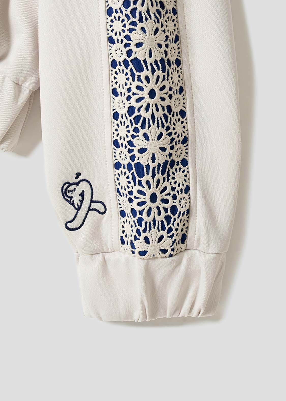 Big Mimi | Lace Short Blouson - Image 5