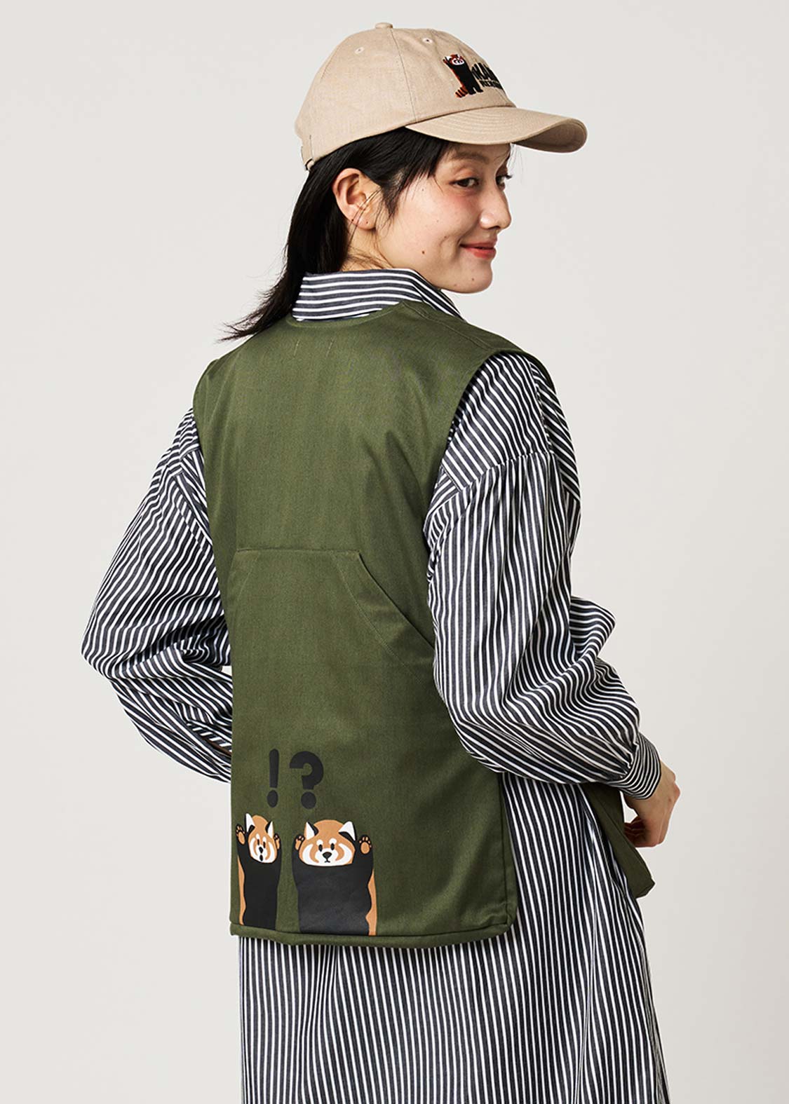 Ikaku Bikkuri Hatena | Big Pocket Vest - Image 7