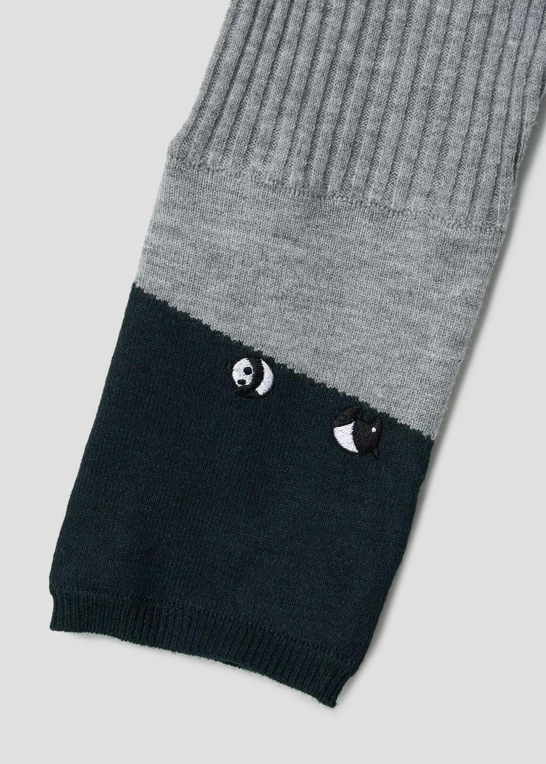 Rolling Pandas Pennant | Thumbhole Knit - Image 3