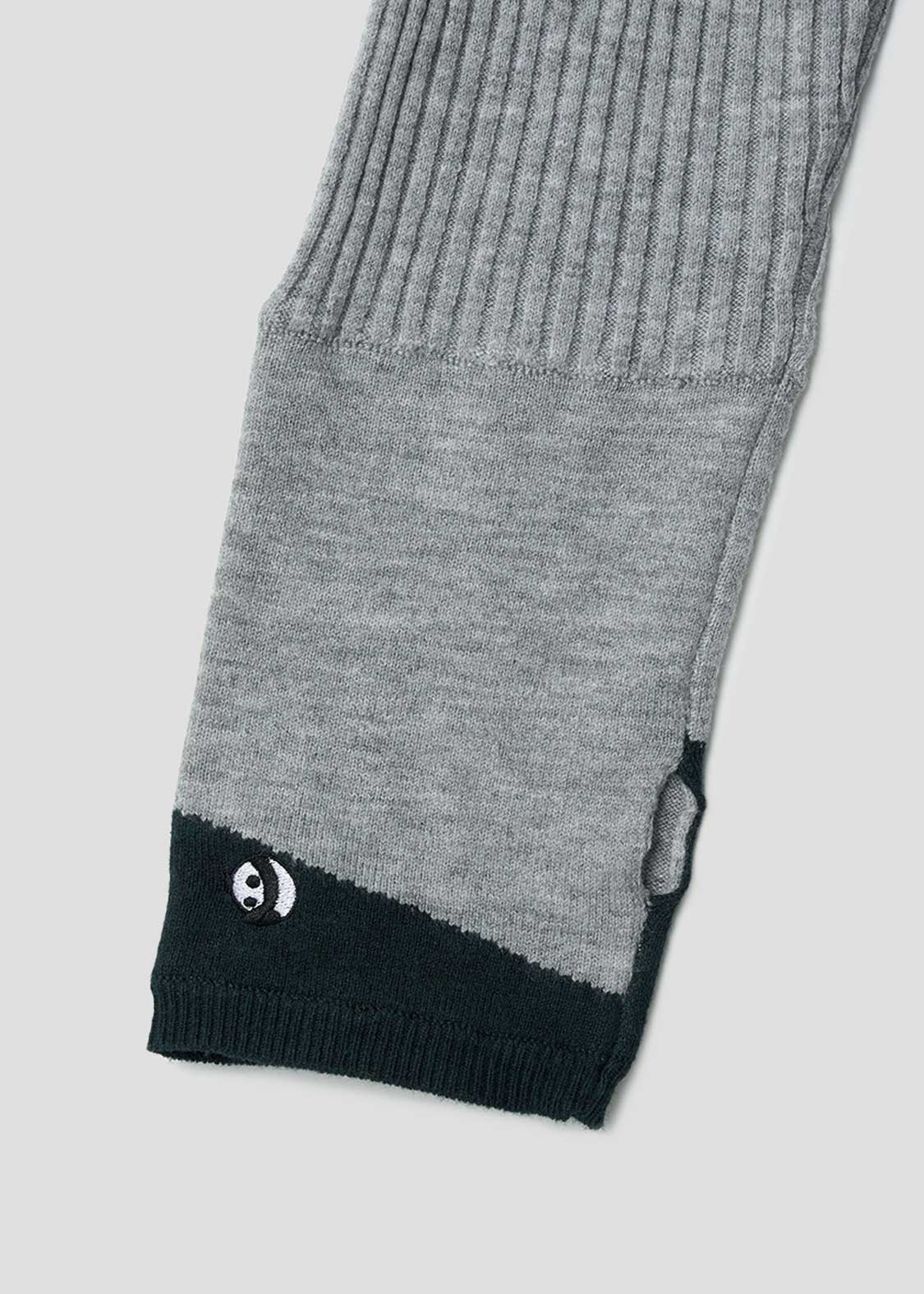 Rolling Pandas Pennant | Thumbhole Knit - Image 4