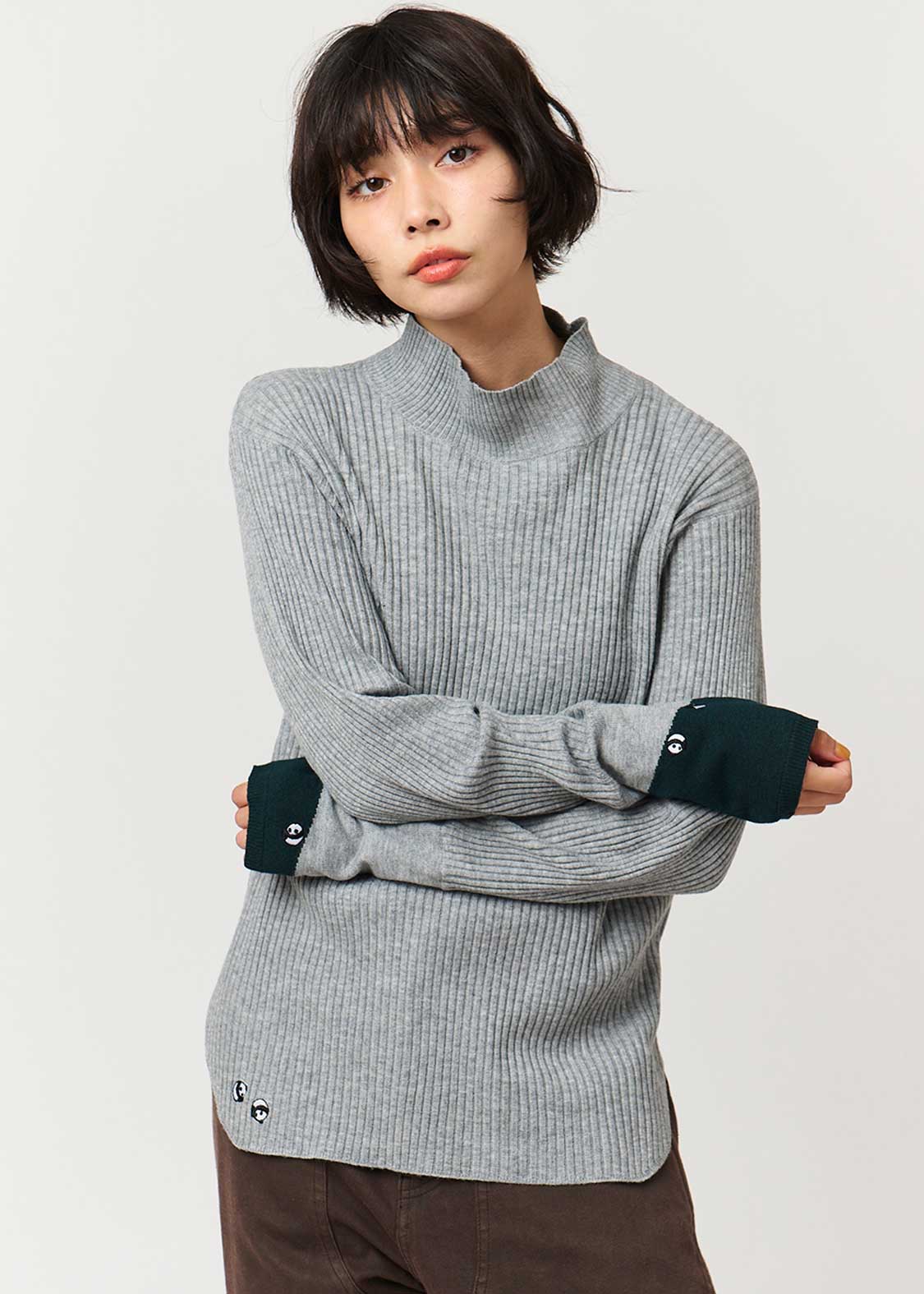Rolling Pandas Pennant | Thumbhole Knit - Image 9