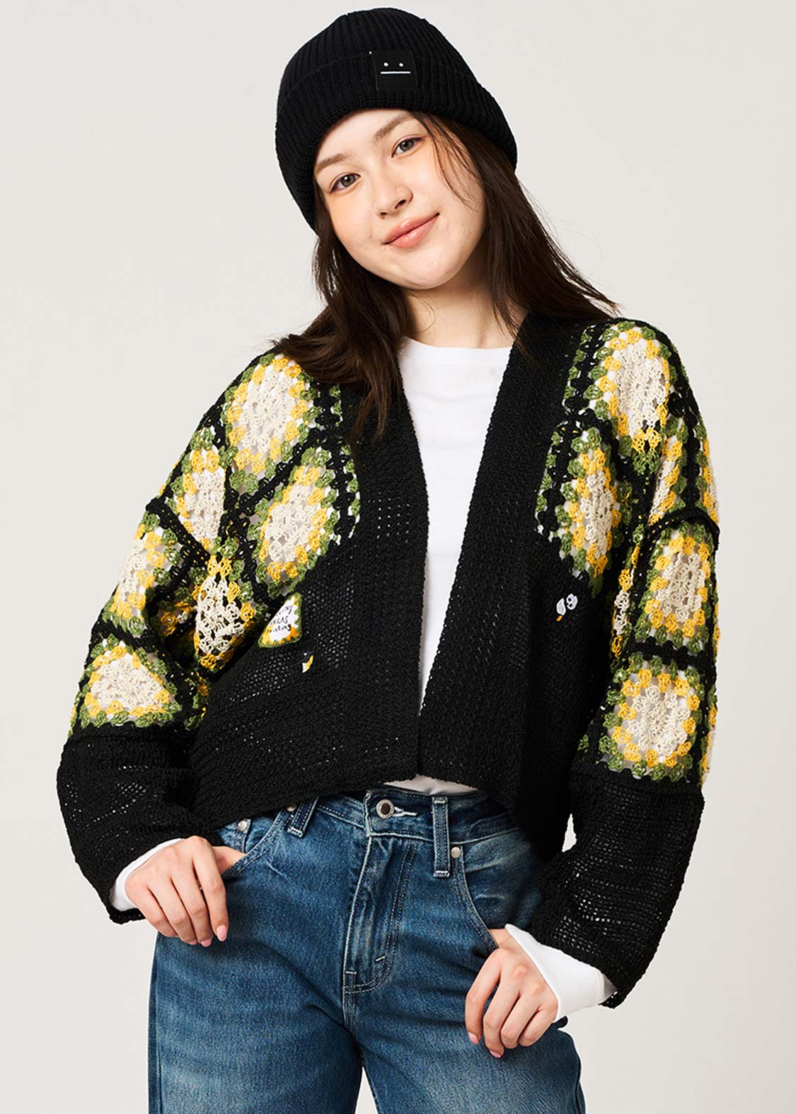 Rolling Pandas Painting | Crochet Short Knit Cardigan - Image 9
