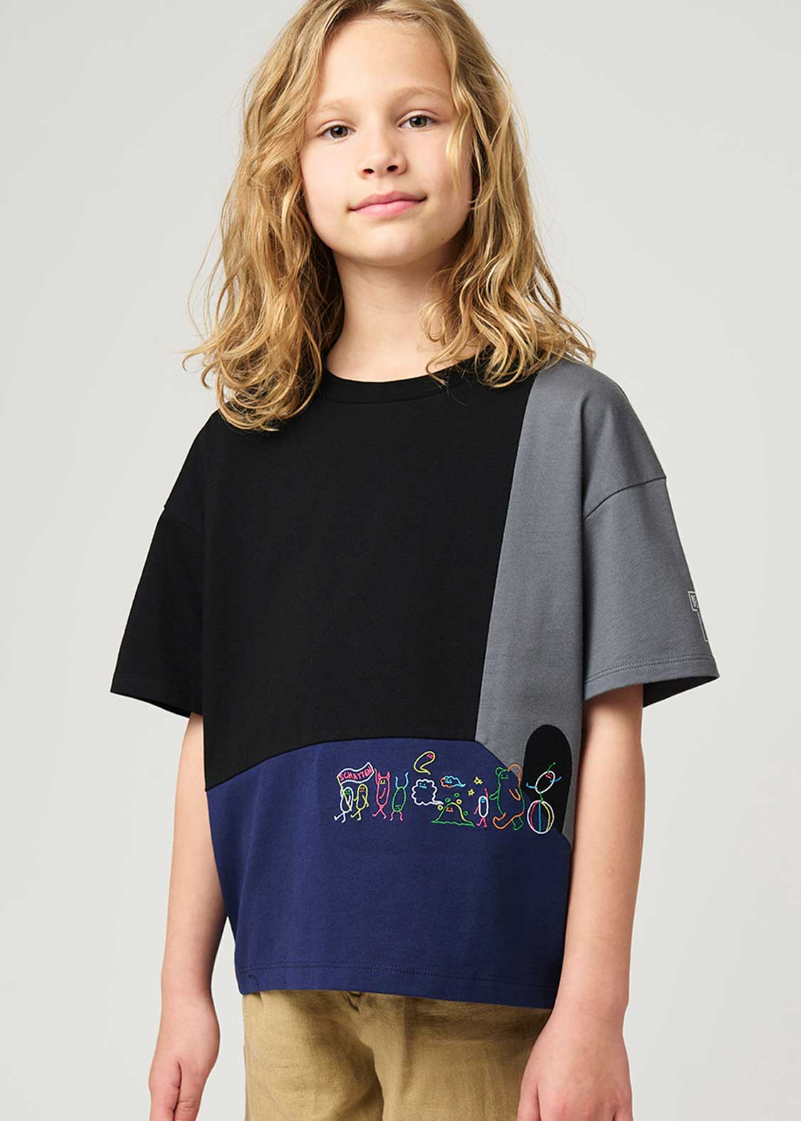 Beautiful Shadow March | My Home Switching Big Silhouette Kids T-Shirt - Image 6