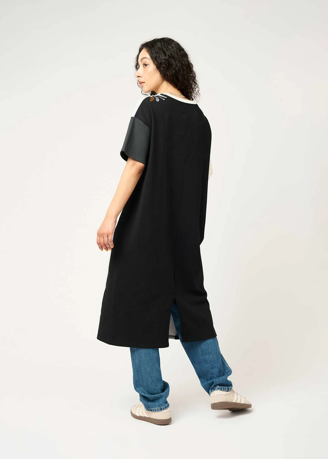 Crazy Pattern Half Sleeve Tee One-Piece (THE FOUR CATS Face) - Image 2