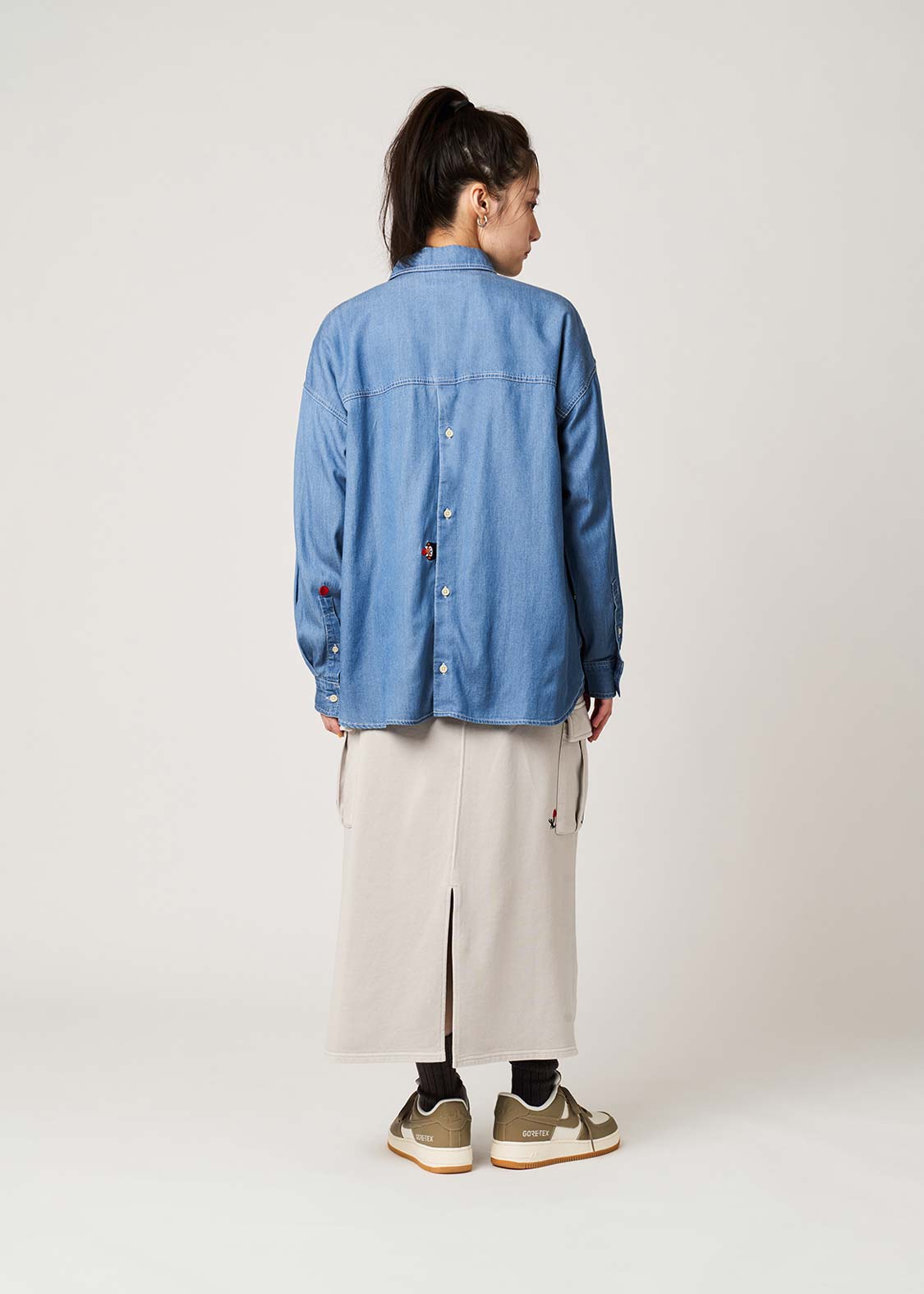 Ikaku Noringo | Denim Back Button Shirt - Image 10