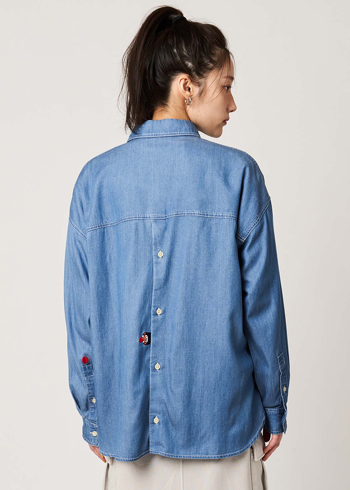 Ikaku Noringo | Denim Back Button Shirt - Image 7