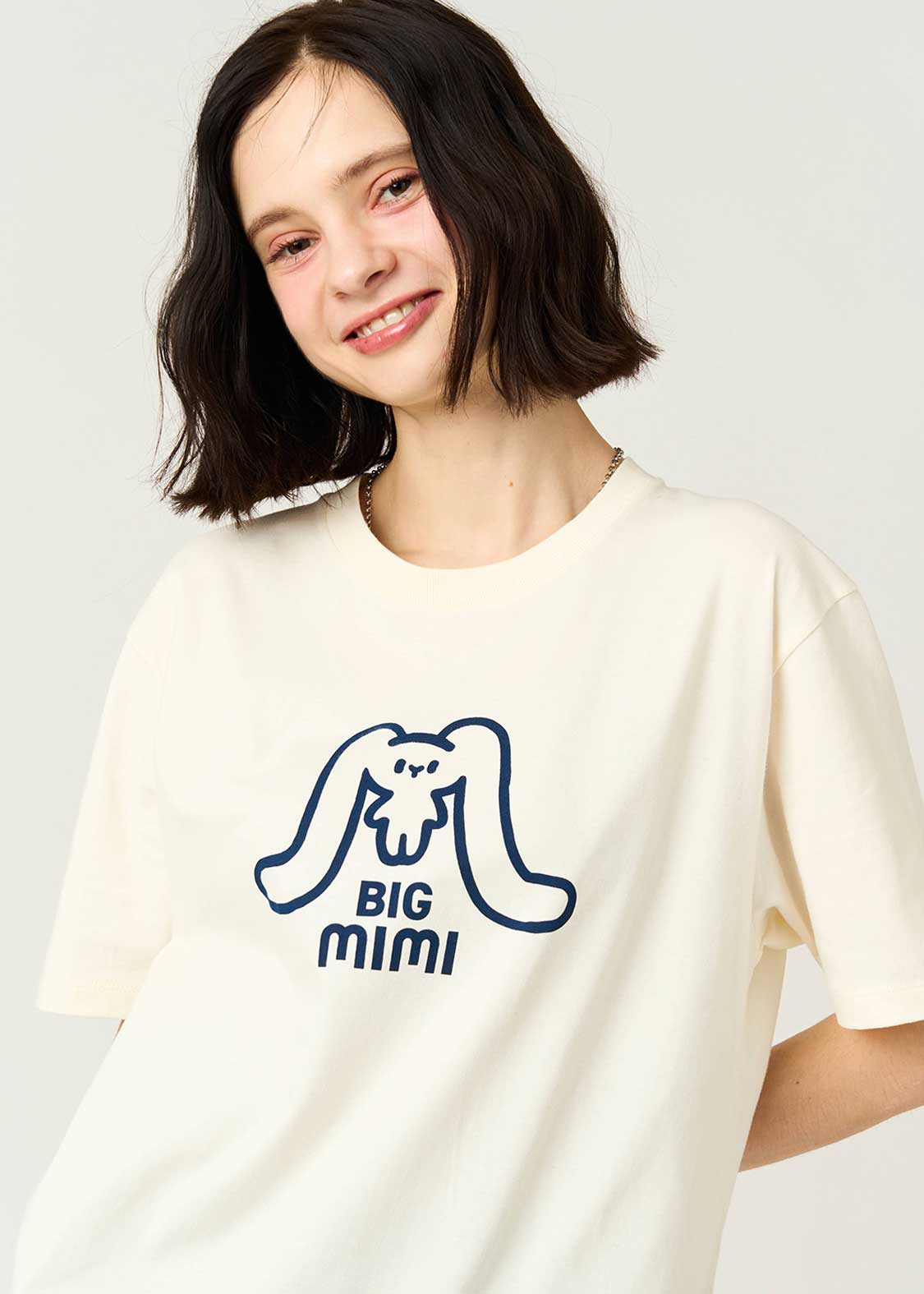 Big Mimi Off White | T-Shirt - Image 6