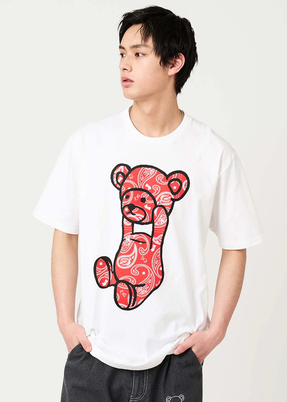 Paisley Control Bear Red | T-Shirt - Image 7