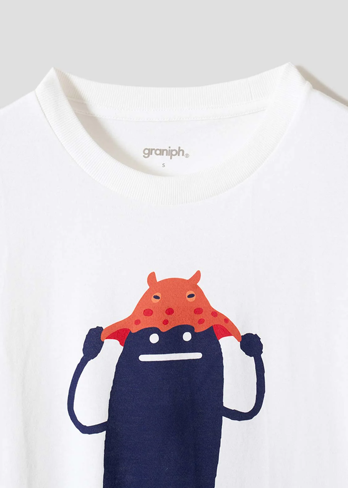 Mendaco Duck Cap Beautiful Shadow | T-Shirt - Image 3
