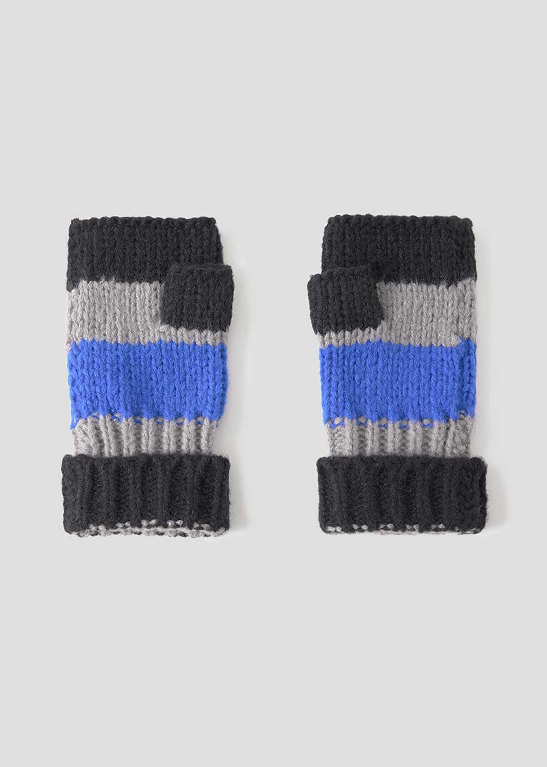 Beautiful Shadow Zoom B | Knit Line Gloves - Image 3
