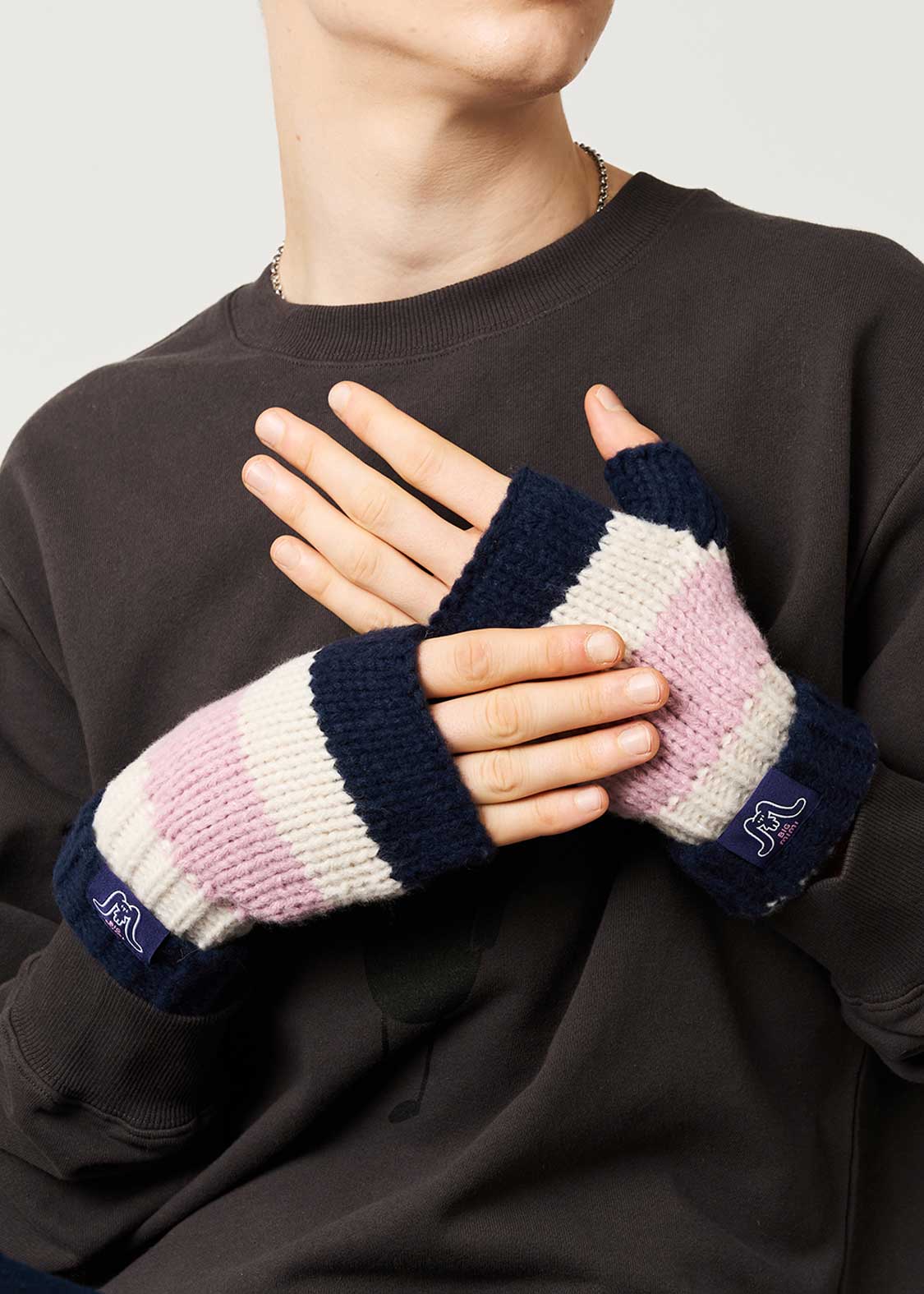 Big Mimi | Knit Line Gloves - Image 7