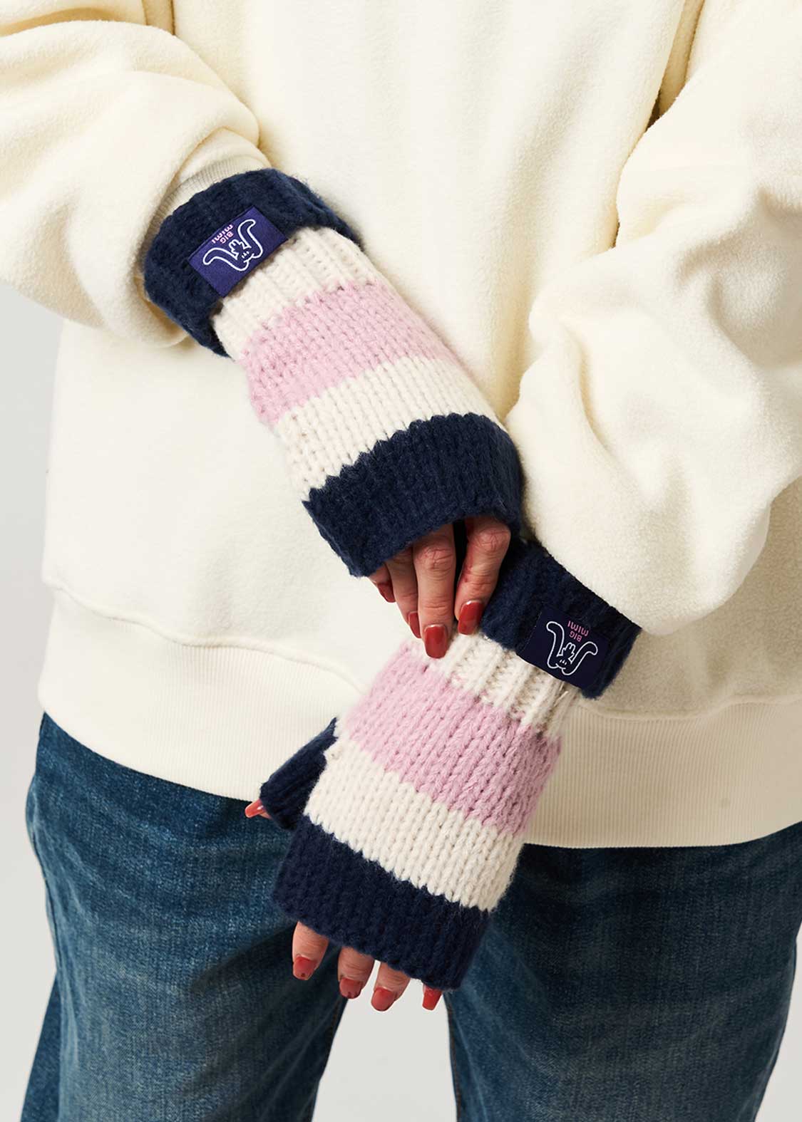 Big Mimi | Knit Line Gloves - Image 9