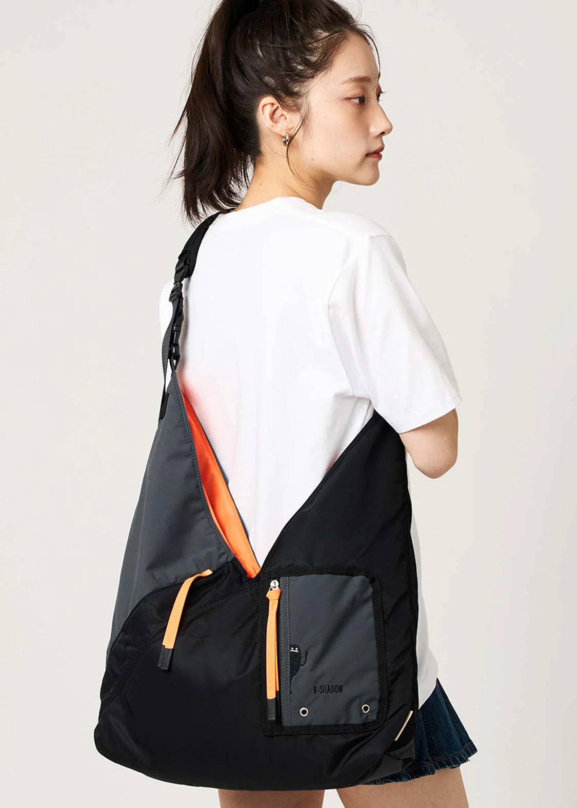 Beautiful Shadow | Triangle Tote Bag - Image 9