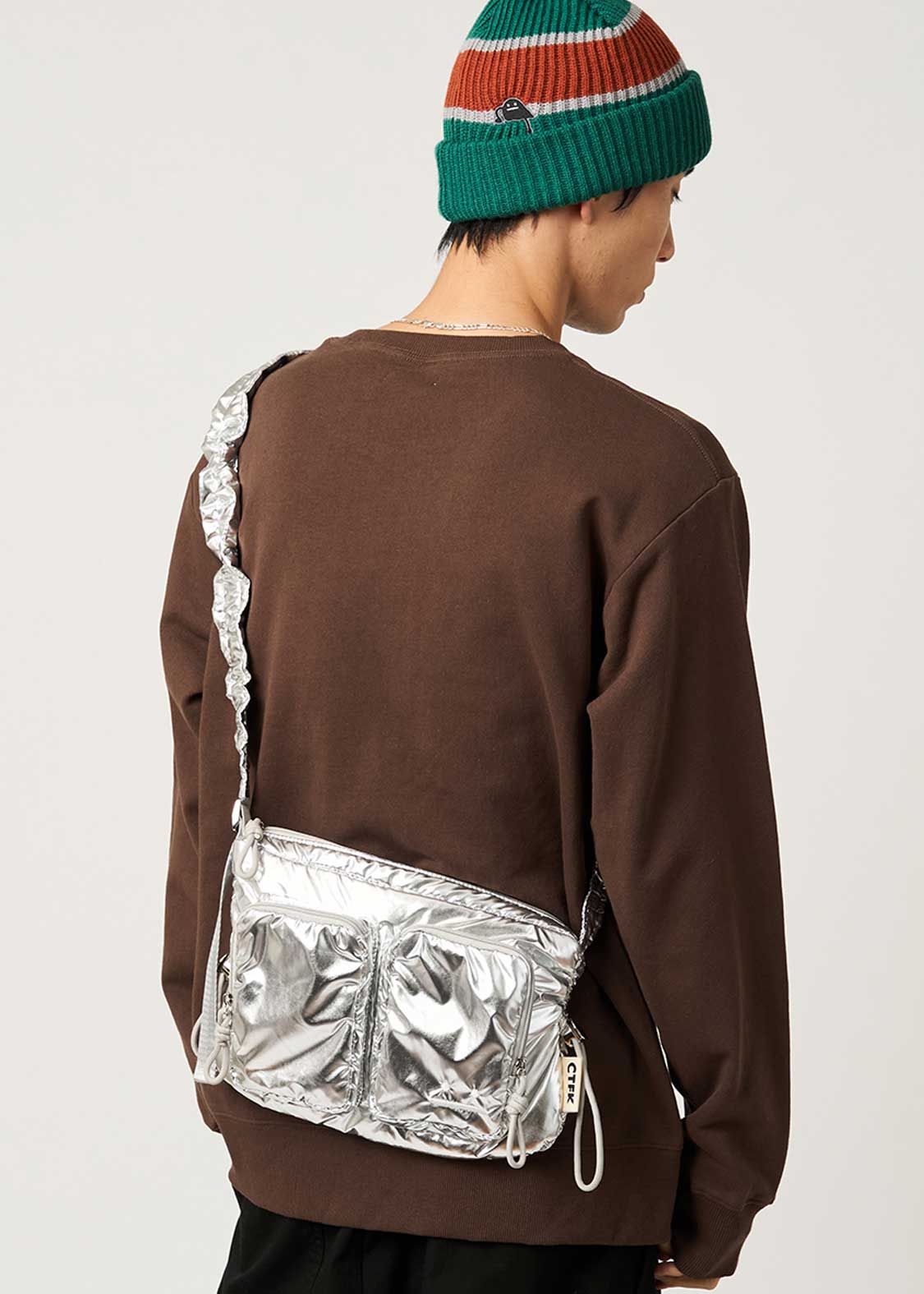 Beautiful Shadow B | Gathered Cross Shoulder Bag - Image 6