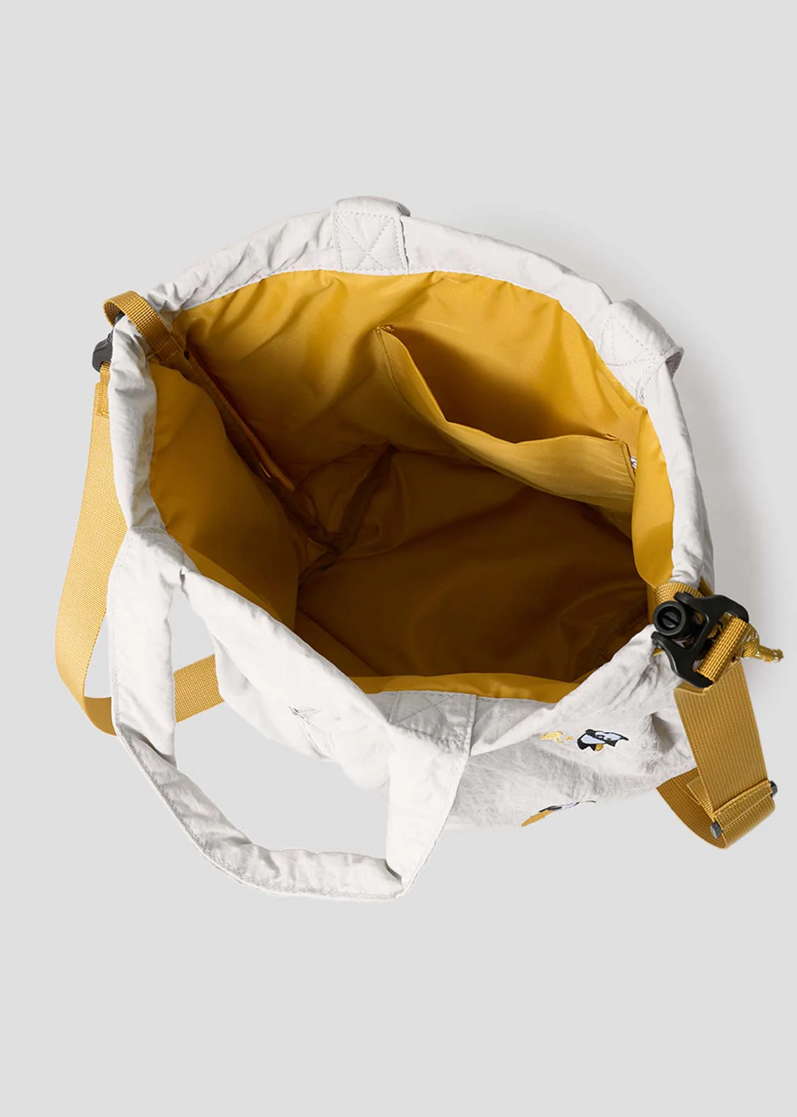 Rolling Pandas Painting | String Bag - Image 8