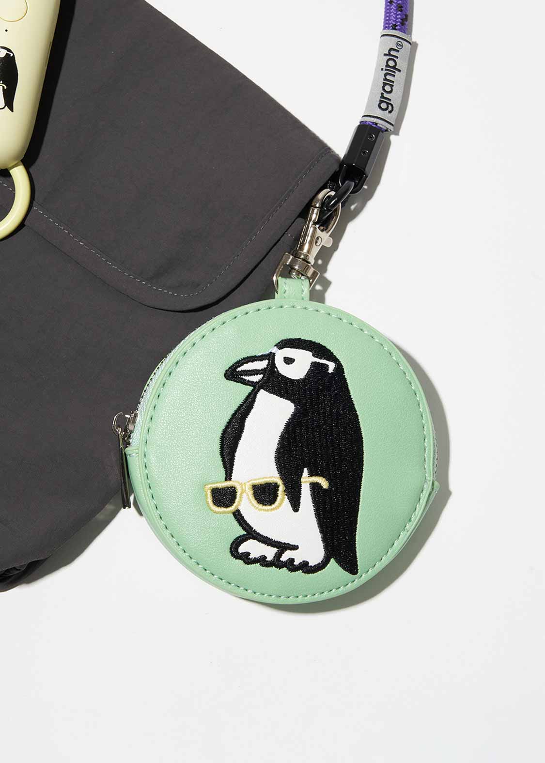 Custom Circle Pouch (City boy Penguin) - Image 8